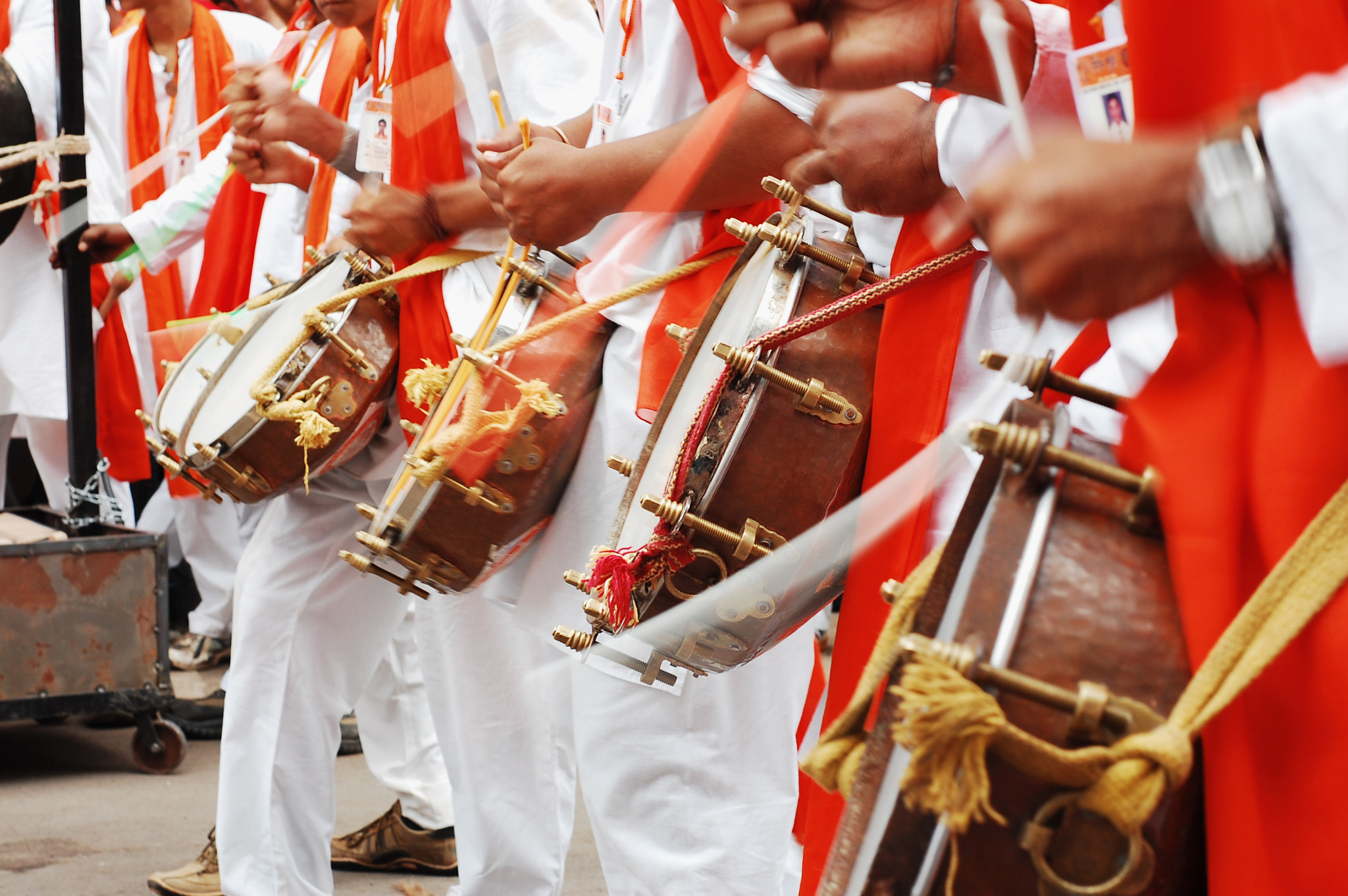 Nikon D40 + Nikon AF Nikkor 50mm F1.8D sample photo. The drummers photography