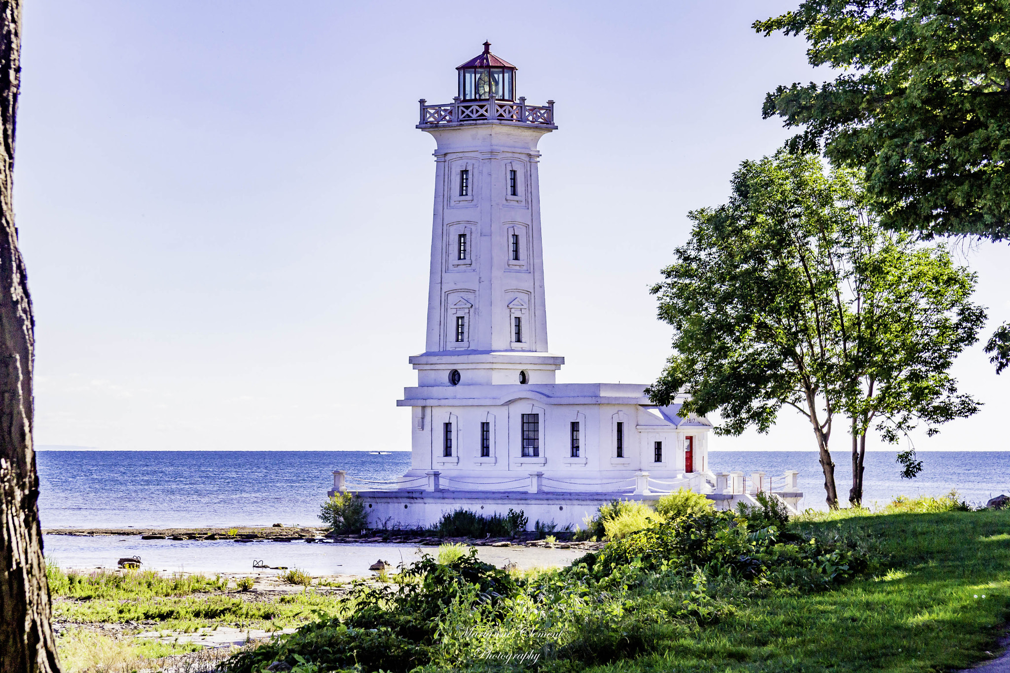 Canon EF-S 17-85mm F4-5.6 IS USM sample photo. Point albino lighthouse photography
