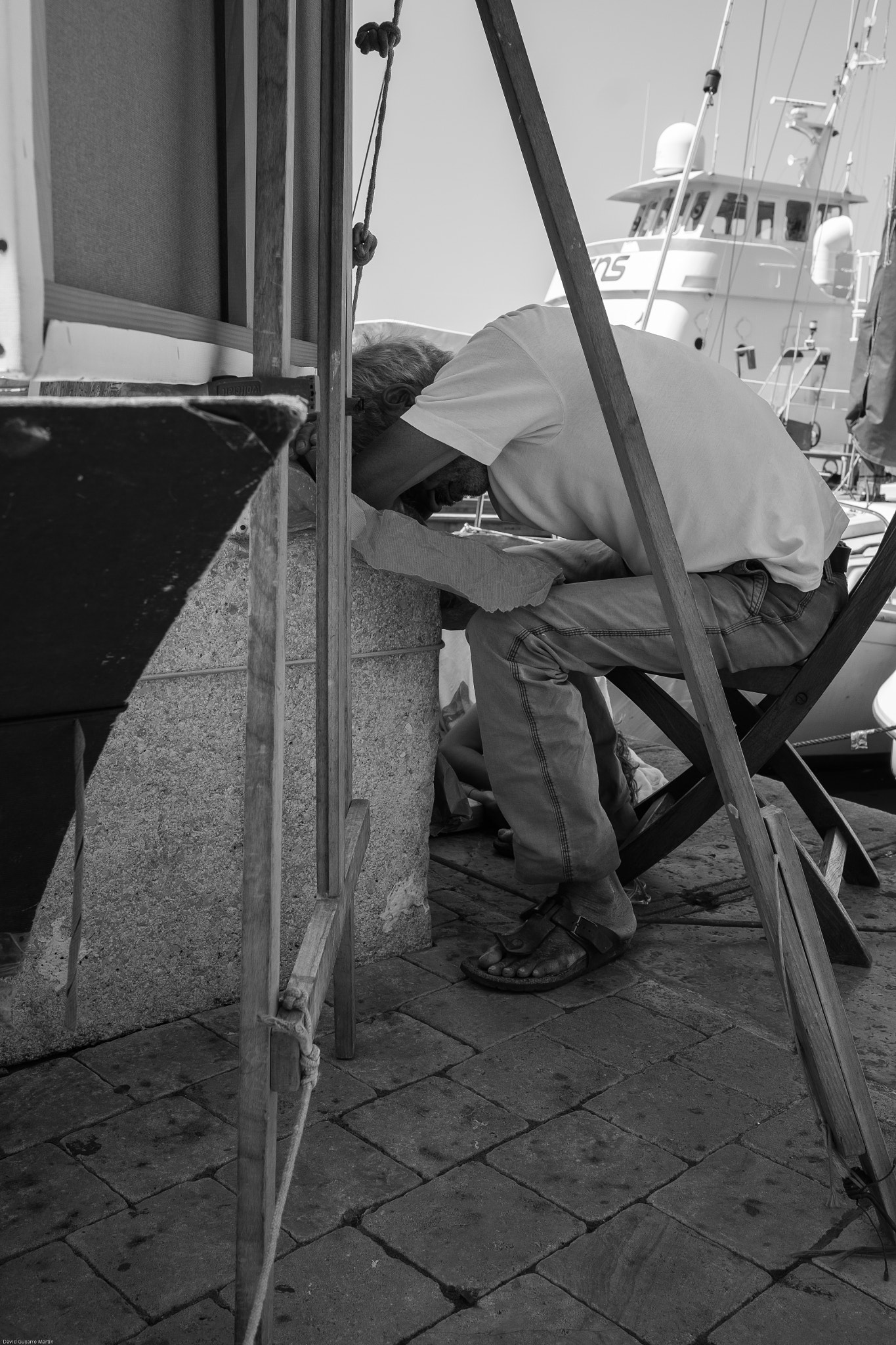 Fujifilm X-Pro1 + Fujifilm XF 23mm F1.4 R sample photo. Hombre desolado photography