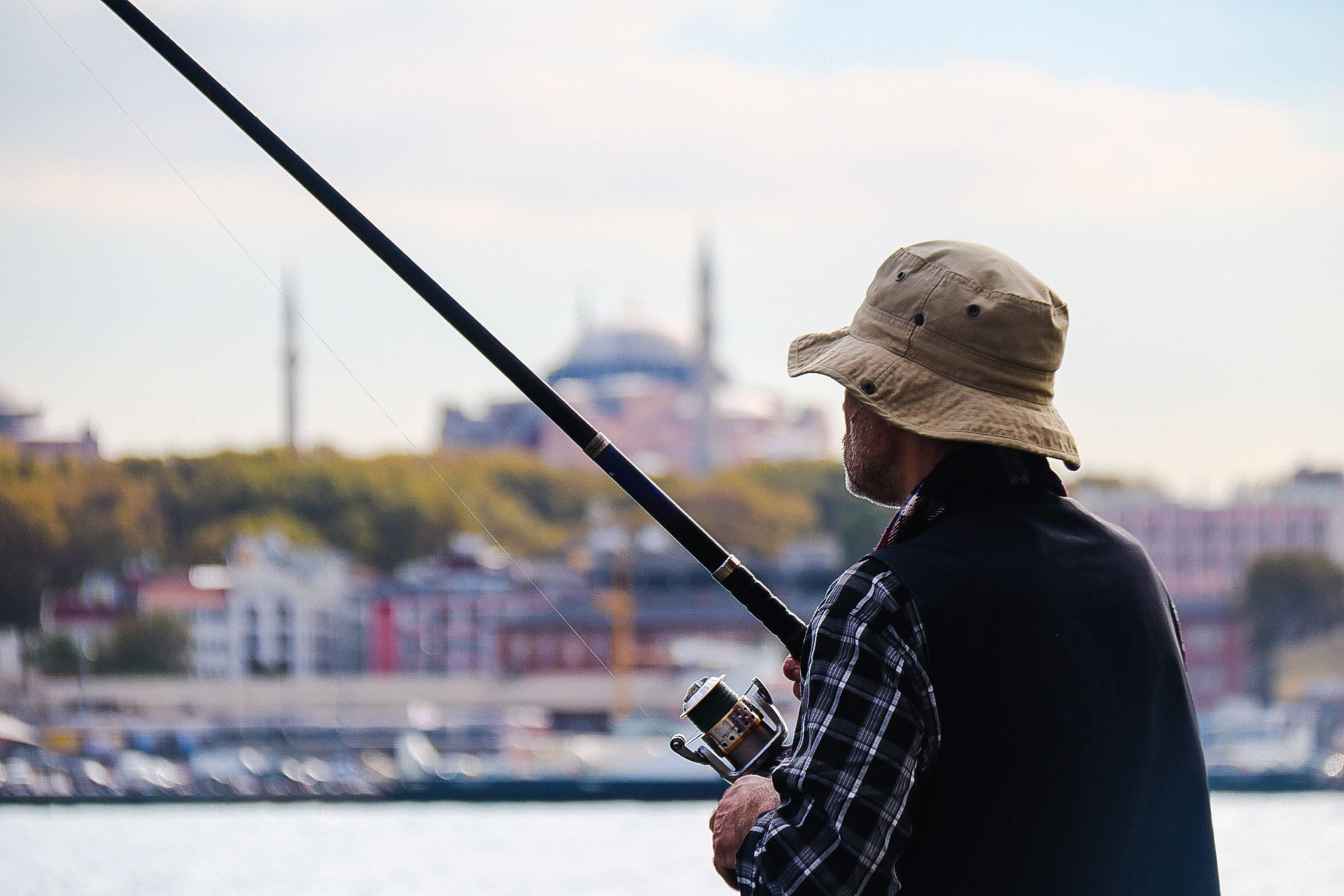 Canon EOS 750D (EOS Rebel T6i / EOS Kiss X8i) + Canon EF-S 18-200mm F3.5-5.6 IS sample photo. Istanbul-turkey photography