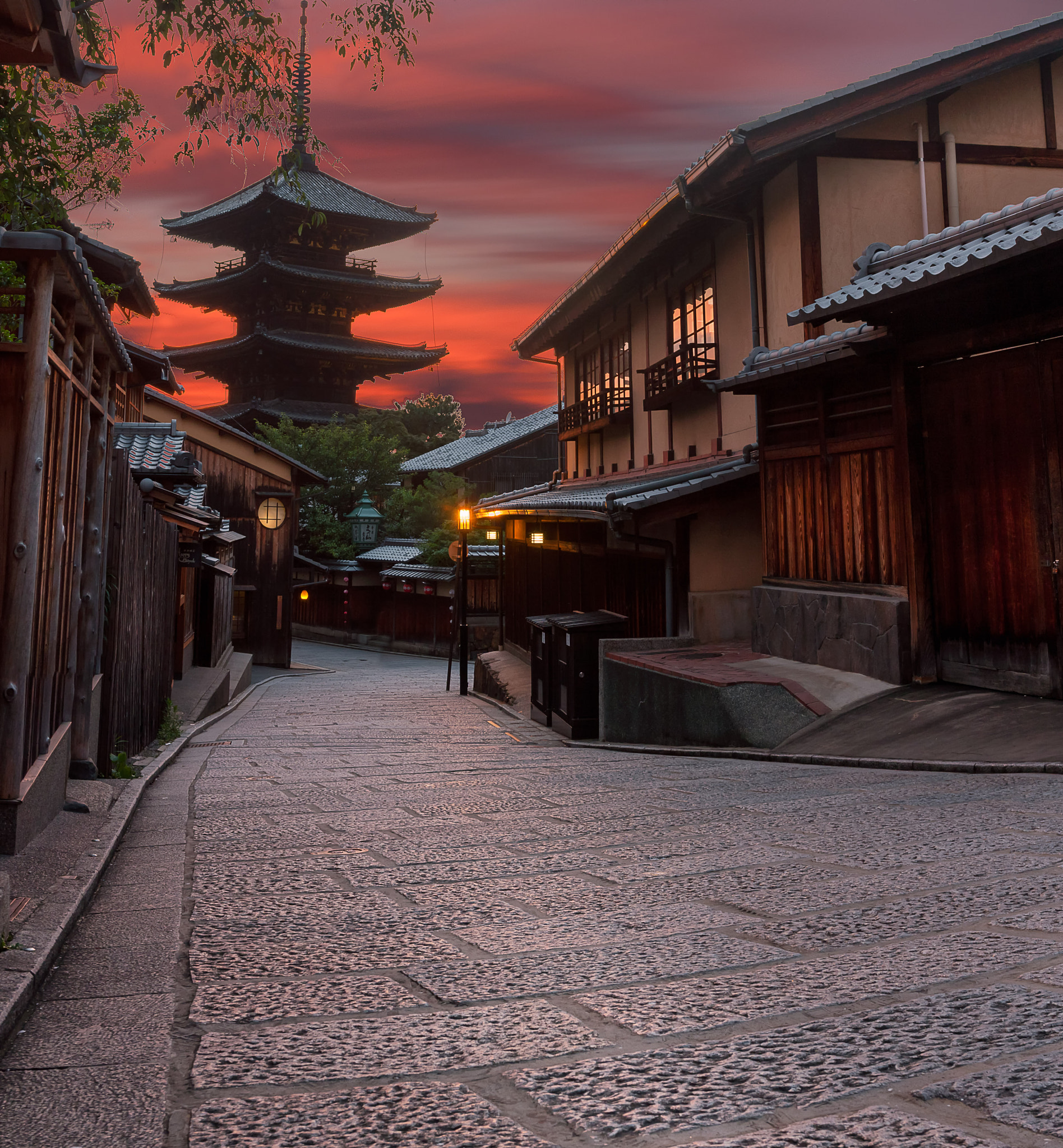 Canon EOS 450D (EOS Rebel XSi / EOS Kiss X2) sample photo. Kyoto, once the capital of japan, is a city on the ... photography