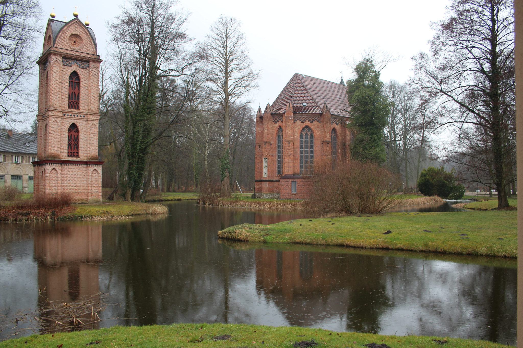 Canon EF-S 18-55mm F3.5-5.6 II sample photo. Castle of ludwigslust photography