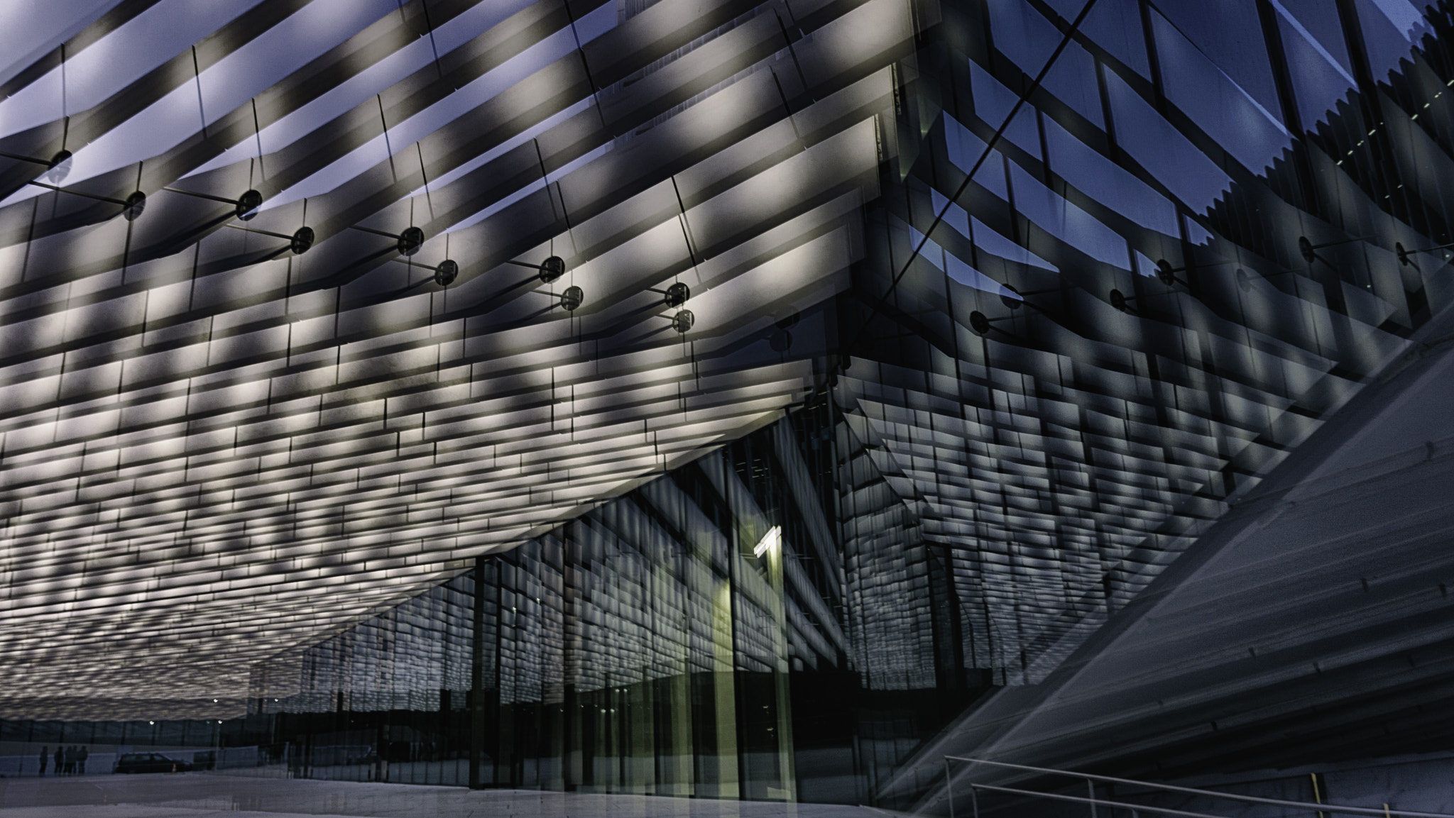 Canon EOS 50D sample photo. Edificio da "luz" em lisboa photography
