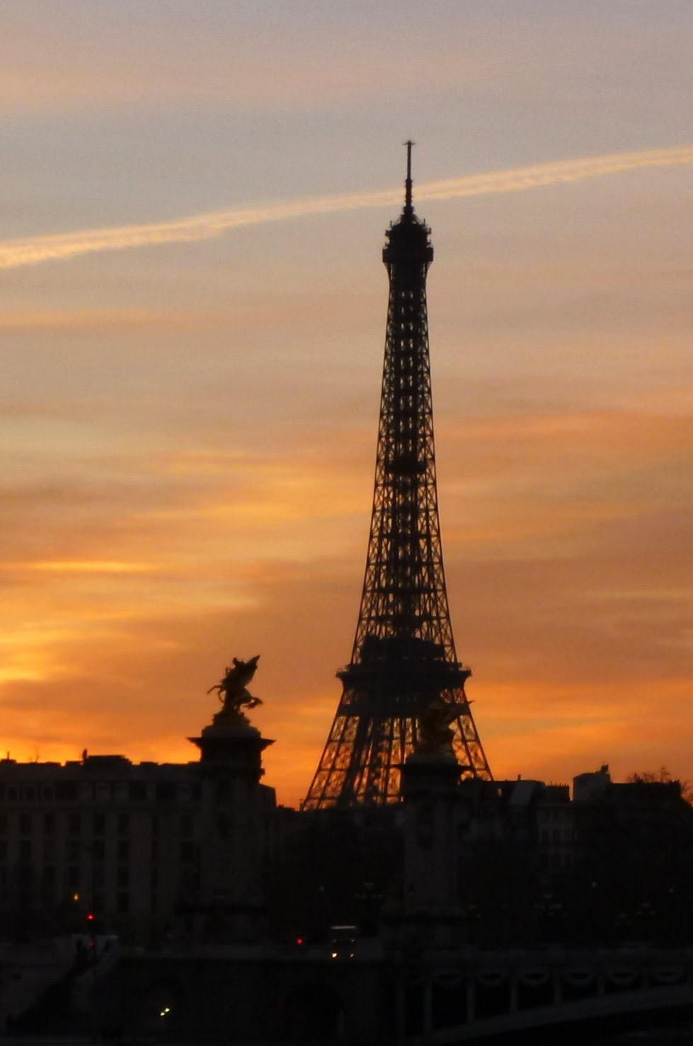 Panasonic DMC-SZ3 sample photo. La tour eiffel photography