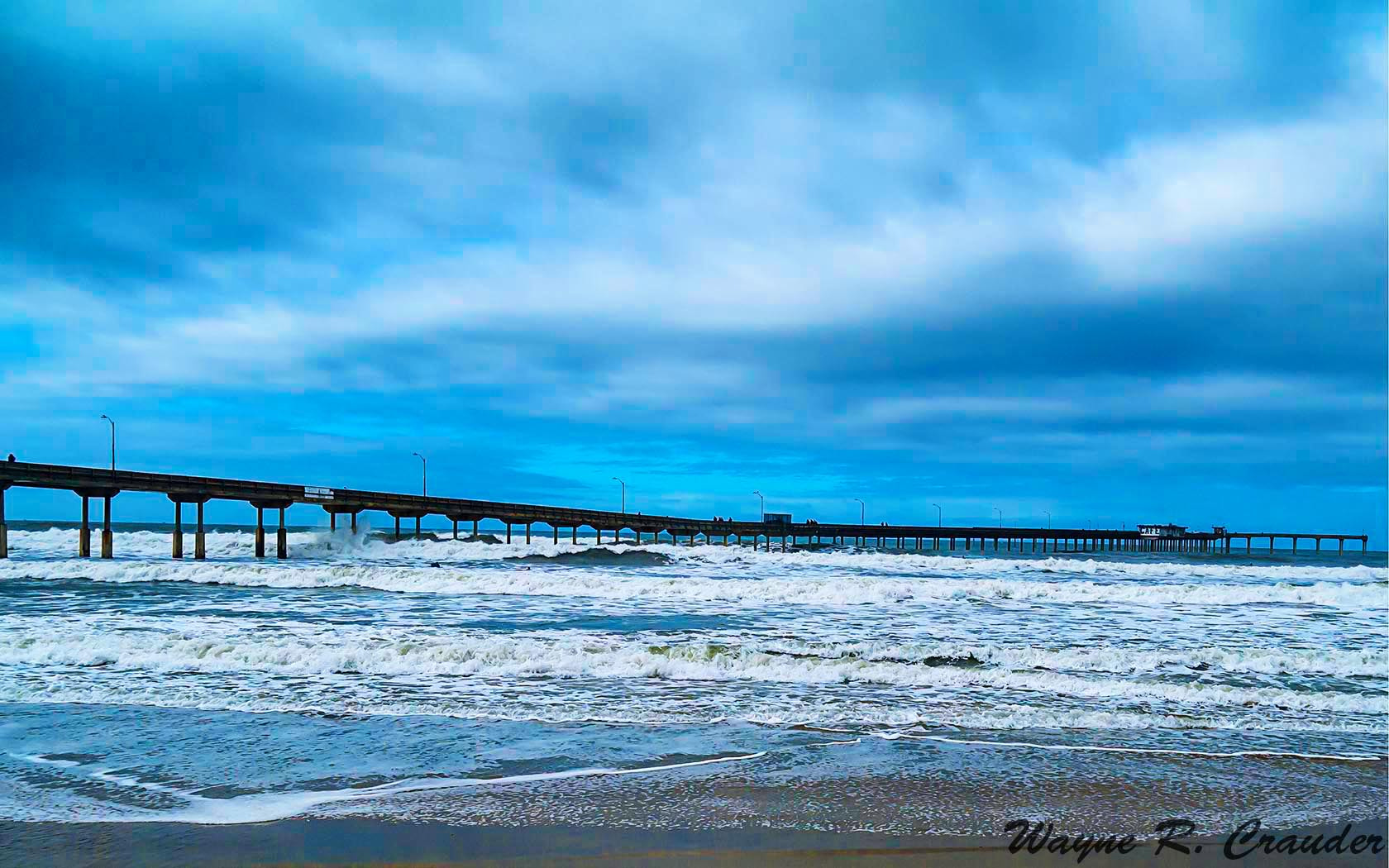 Panasonic Lumix DMC-GF5 sample photo. On the beach photography