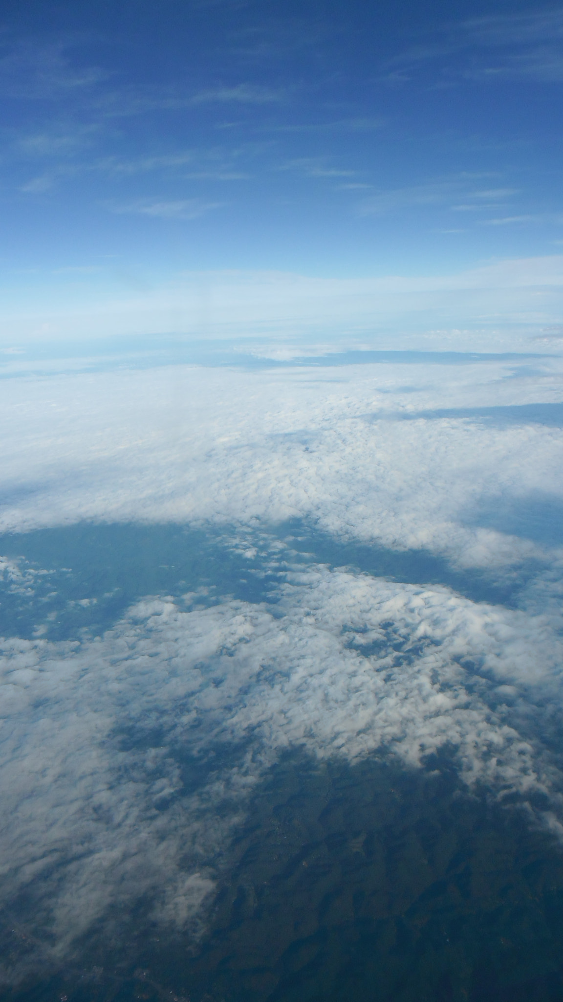 Samsung ES80/ ES81 sample photo. Sky from the plane photography