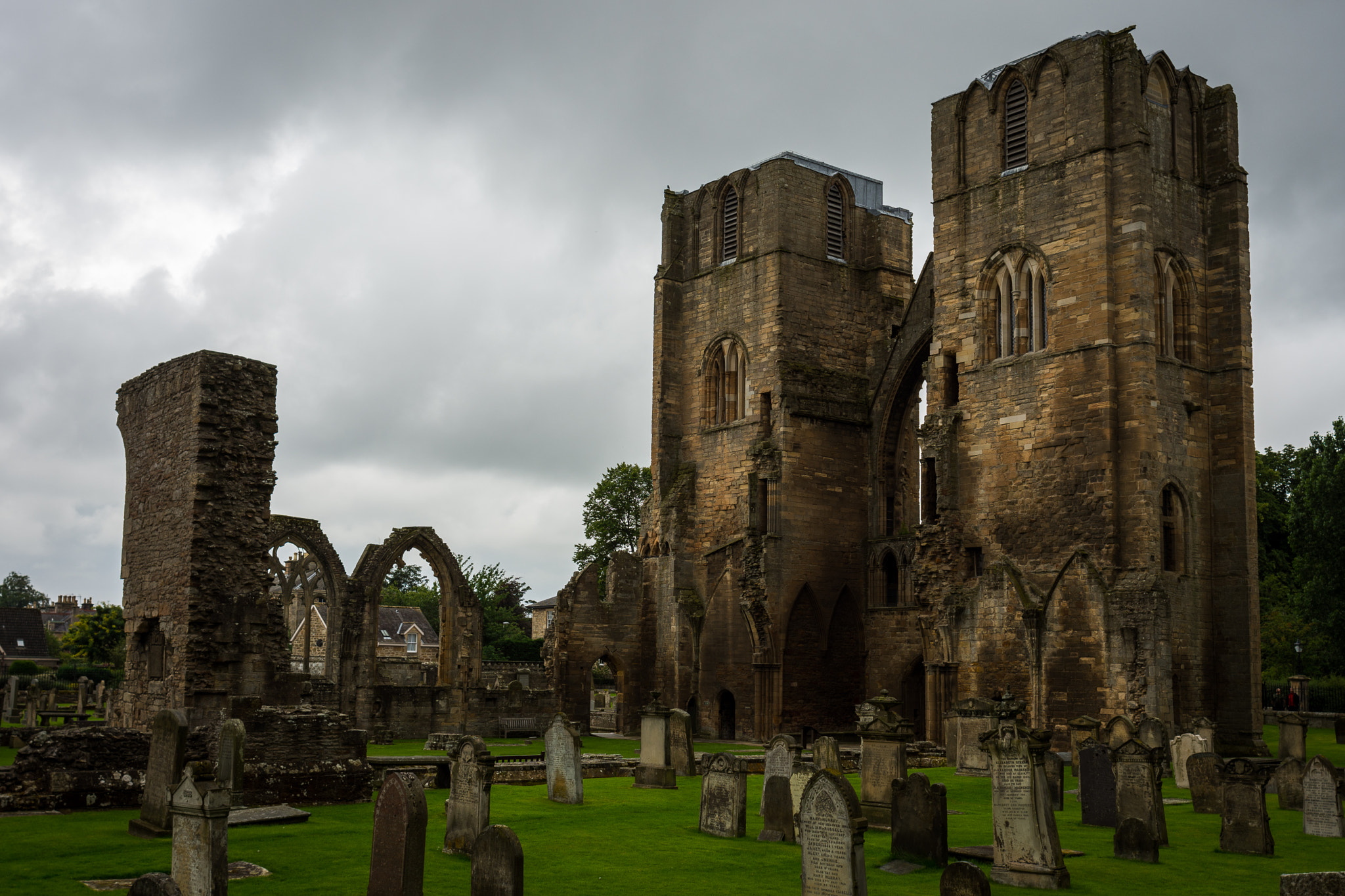 Nikon D7200 + Nikon AF Nikkor 24mm F2.8D sample photo. Elgin cathedral, scotland photography