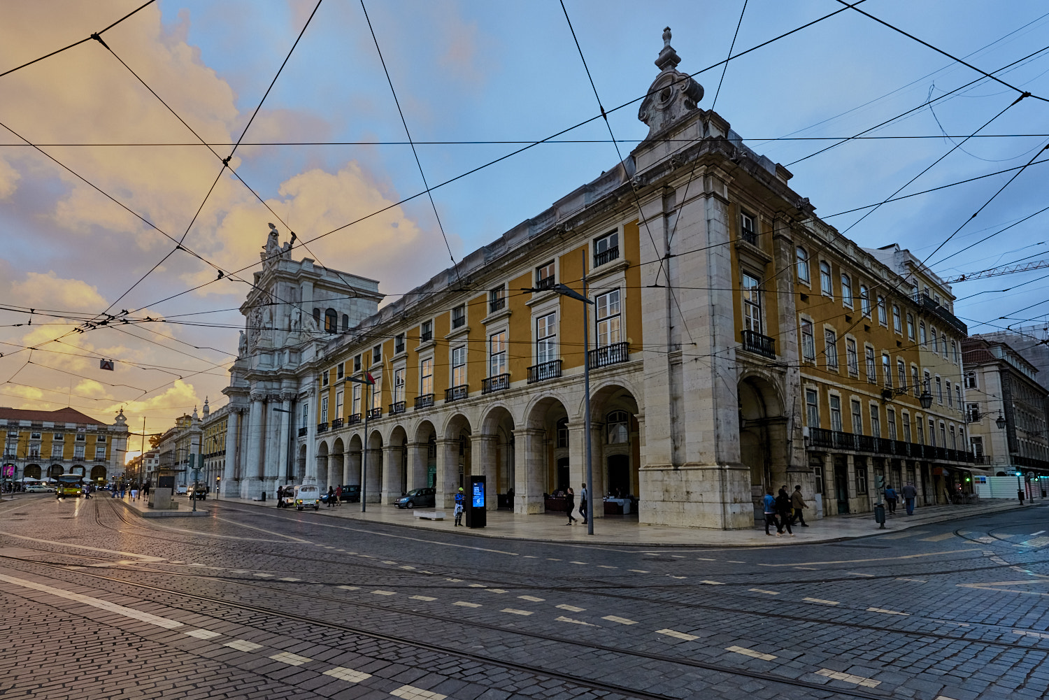 Nikon AF-S Nikkor 14-24mm F2.8G ED sample photo. Terreiro do paço lisboa photography