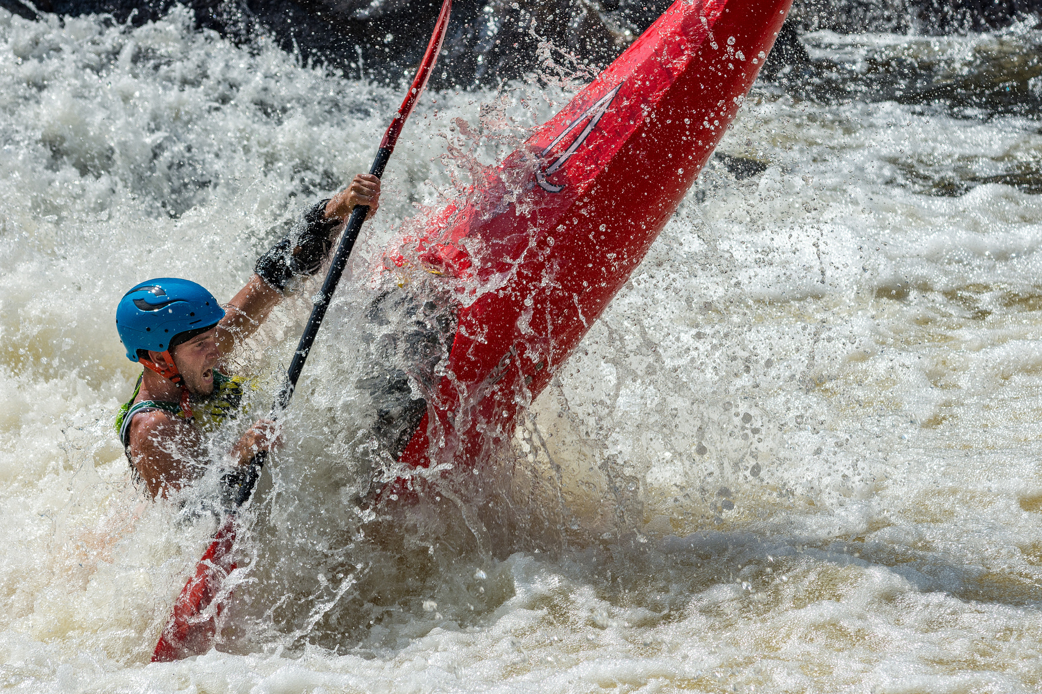Nikon AF-S Nikkor 70-200mm F4G ED VR sample photo. Kayaking the hard way photography
