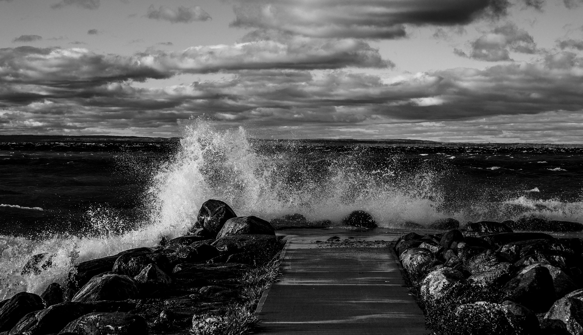 Fujifilm X-T10 + Fujifilm XF 16-55mm F2.8 R LM WR sample photo. Lake simcoe photography