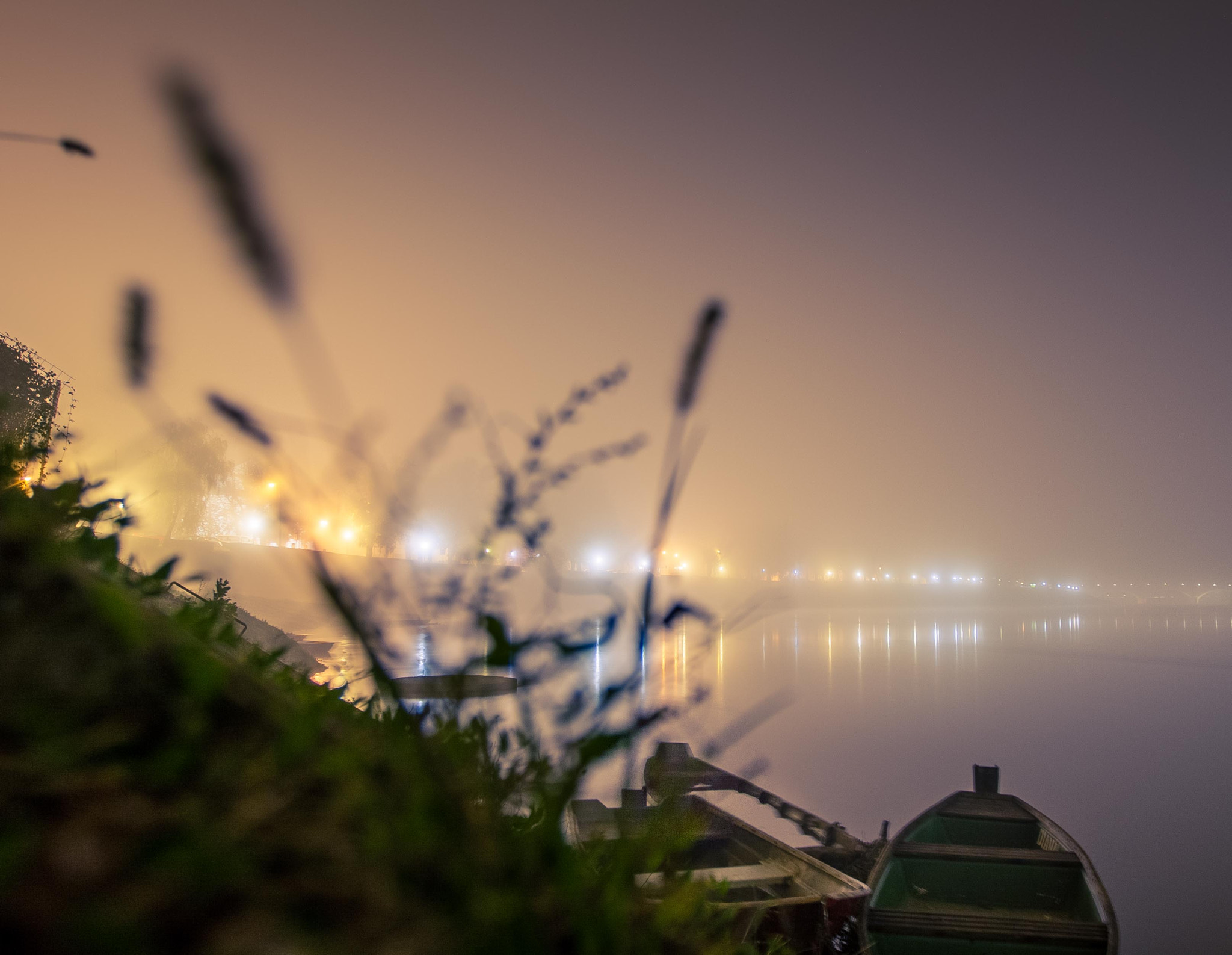 Canon EF 16-35mm F2.8L II USM sample photo. Night time im sisak,croatia photography