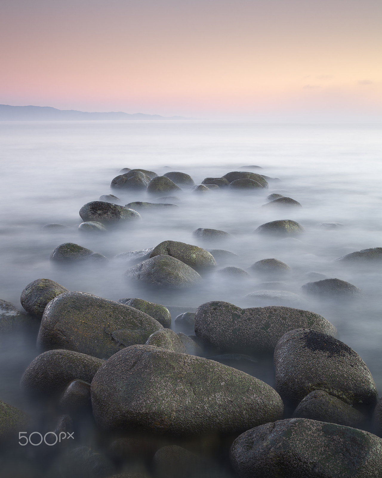 Canon EOS 5D Mark II + Canon TS-E 45mm F2.8 Tilt-Shift sample photo. Boulder bank photography