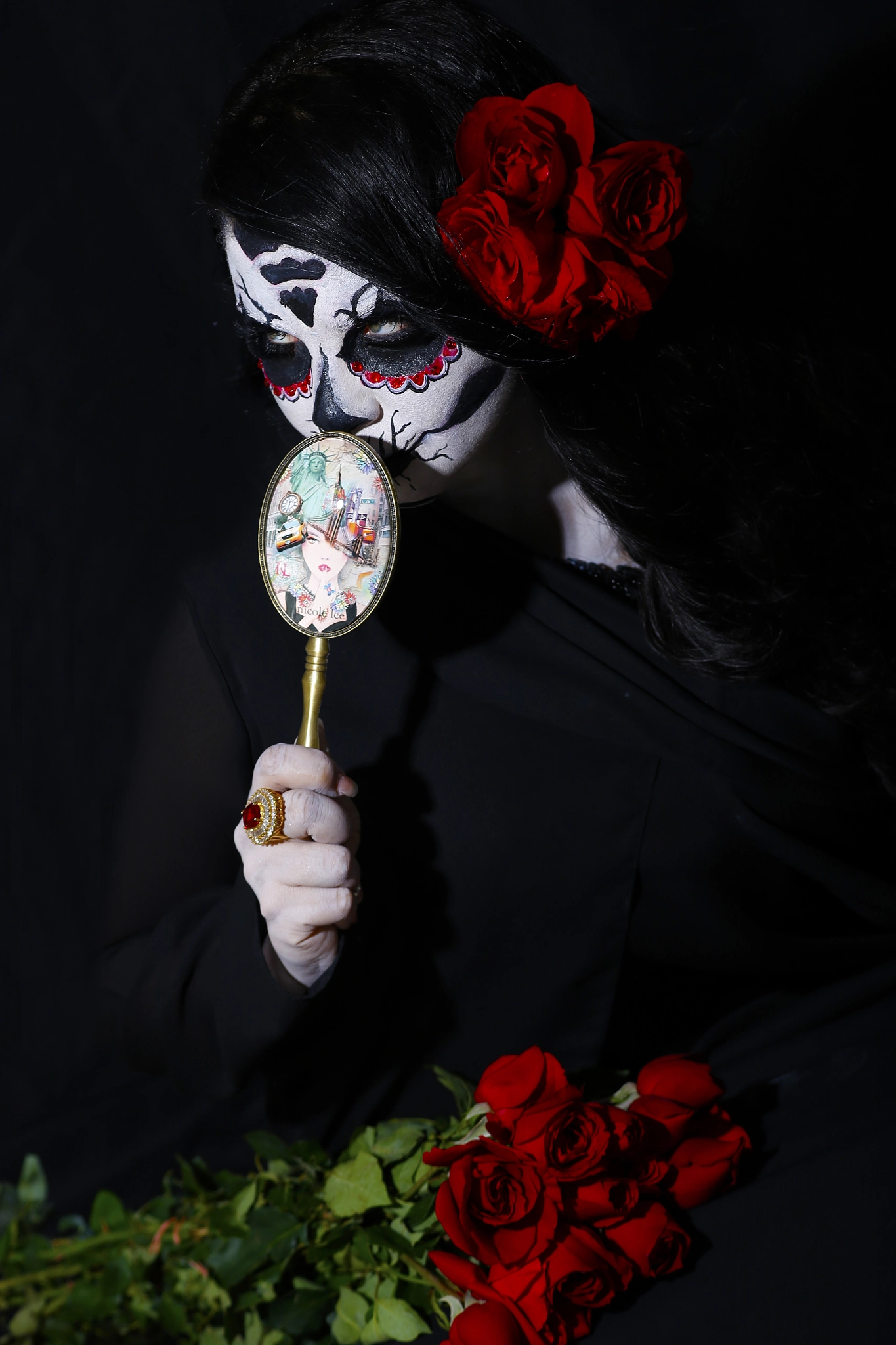 Canon EF 100mm F2.8 Macro USM sample photo. Lady dead photography