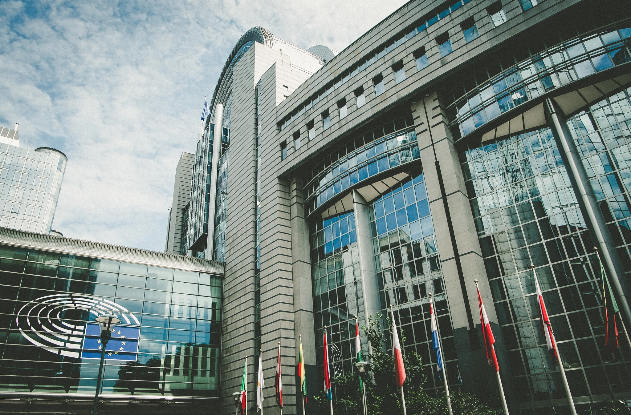 Fujifilm XC 16-50mm F3.5-5.6 OIS sample photo. European parliament i photography