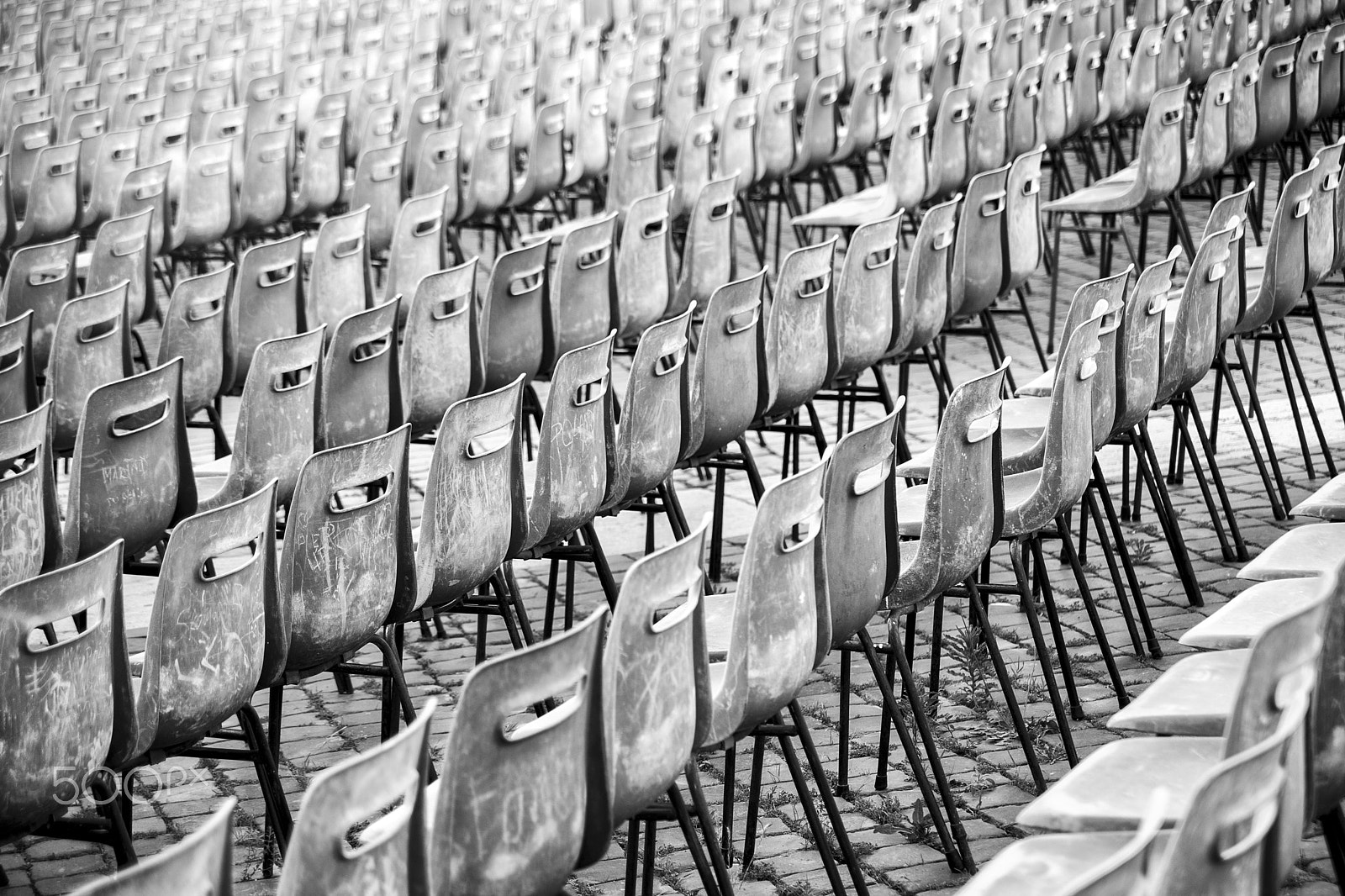 AF Zoom-Nikkor 28-105mm f/3.5-4.5D IF sample photo. No pope today photography