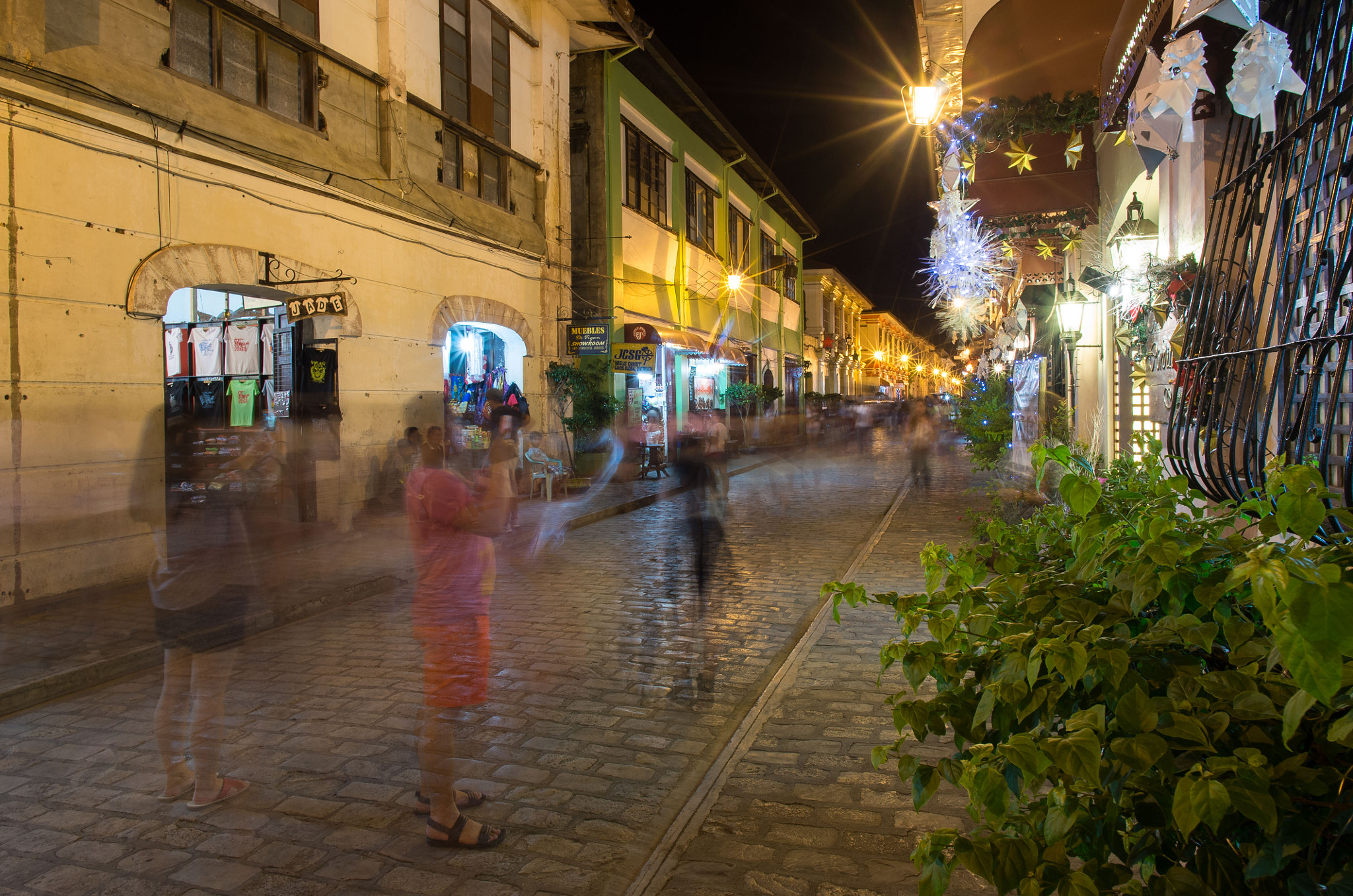 Pentax smc DA 15mm F4 ED AL Limited sample photo. The ghosts of calle crisologo photography