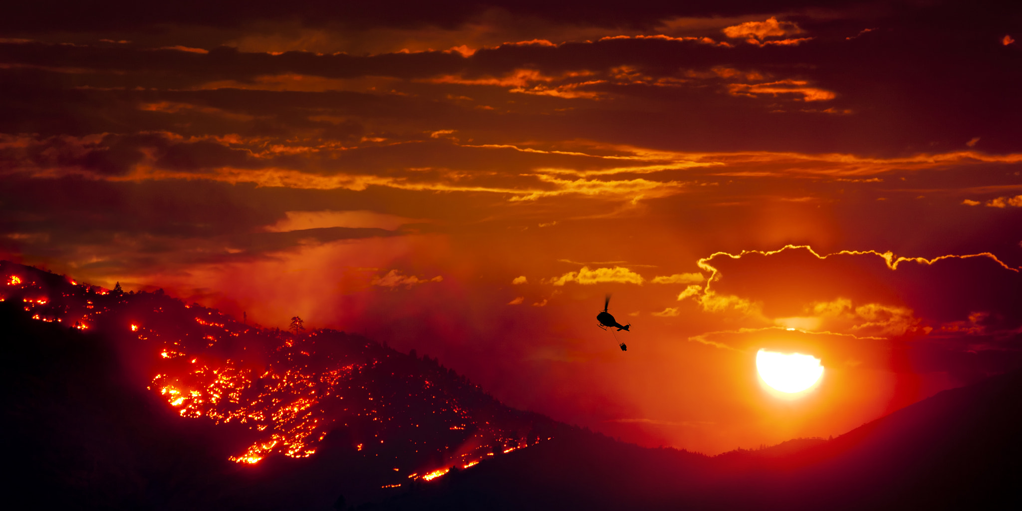 Canon EF 200mm F2.8L II USM sample photo. Evans fire cal nv border sunset chopper photography