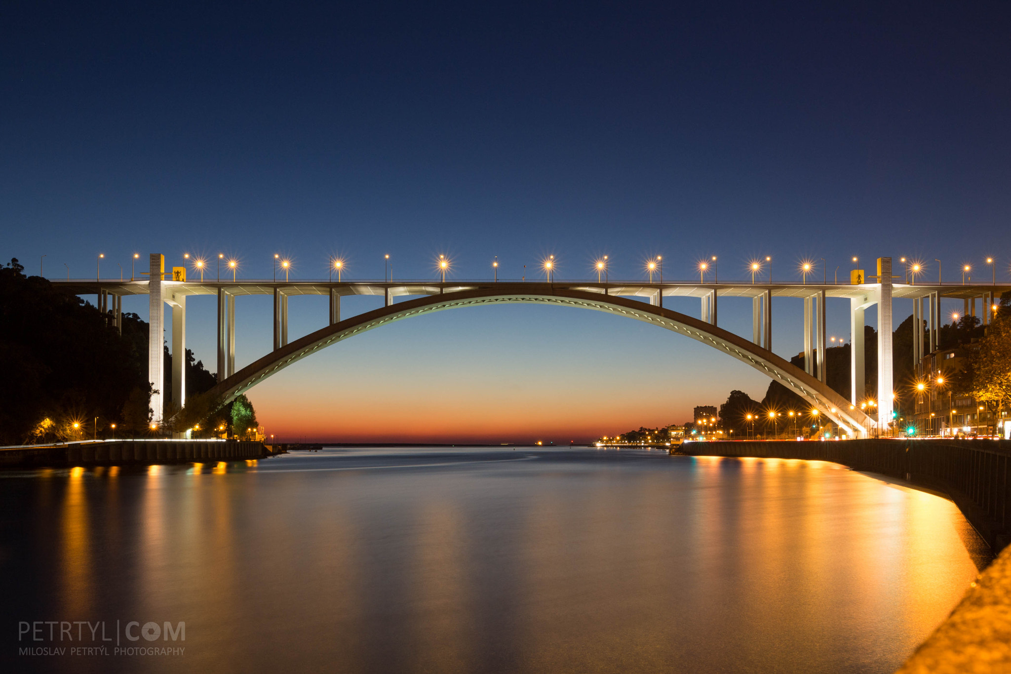 Tokina AT-X Pro 12-24mm F4 (IF) DX sample photo. Night bridge in porto - autumn in portugal photography