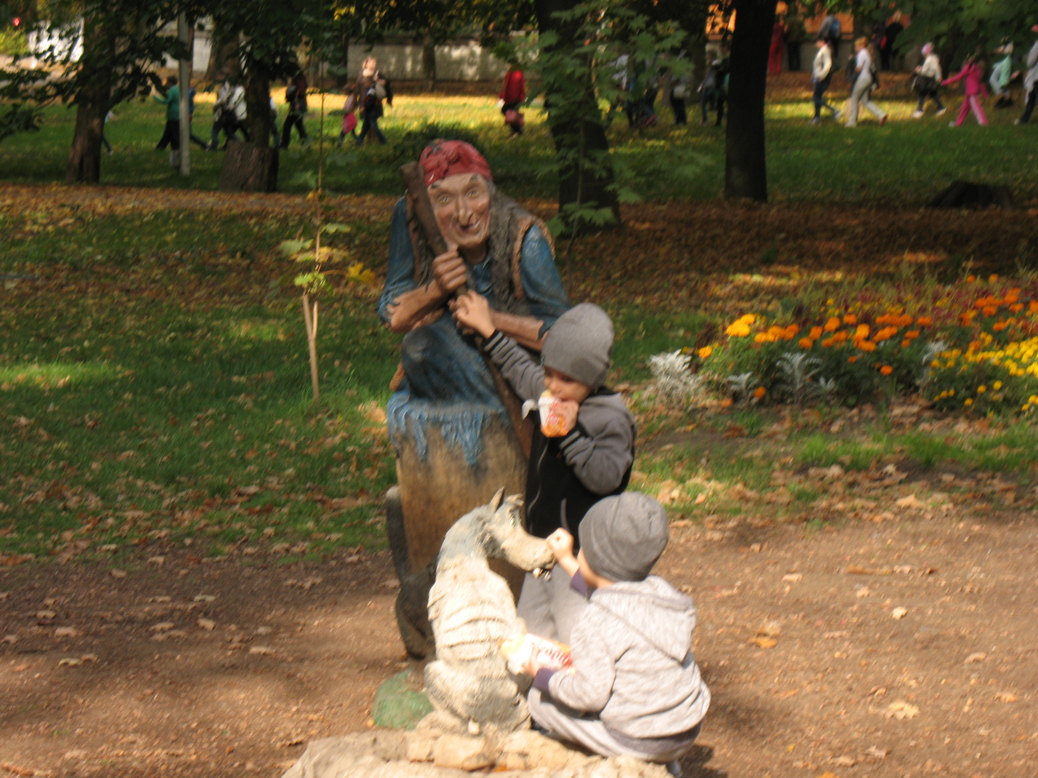 Canon POWERSHOT A630 sample photo. Visiting baba yaga. zoo. rostov-on-don. photography