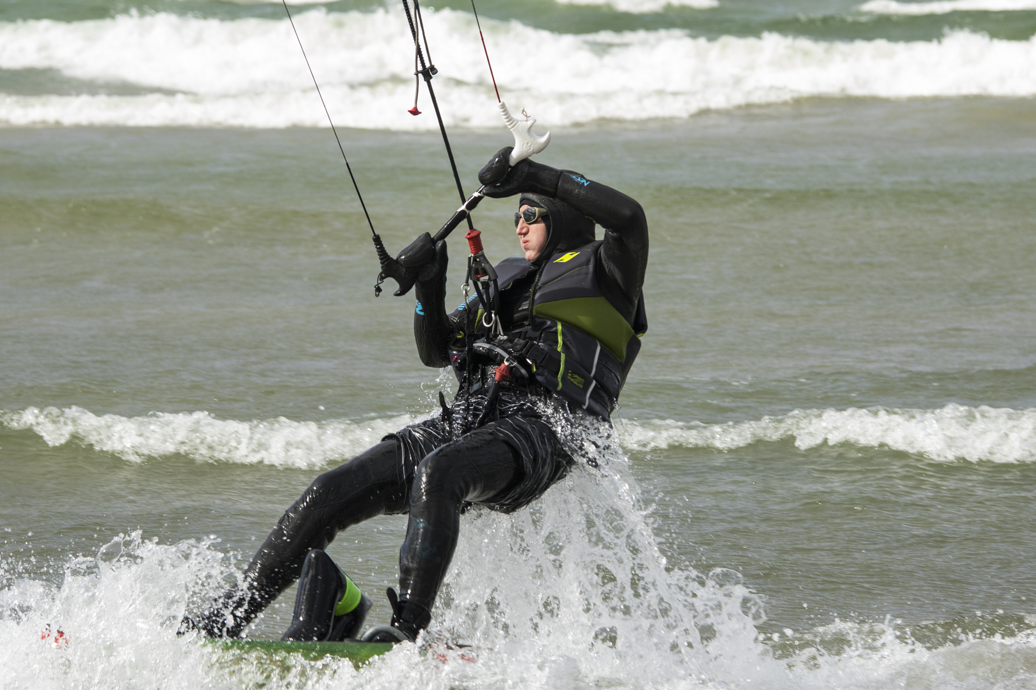 Tamron SP AF 70-200mm F2.8 Di LD (IF) MACRO sample photo. Kite surfer photography