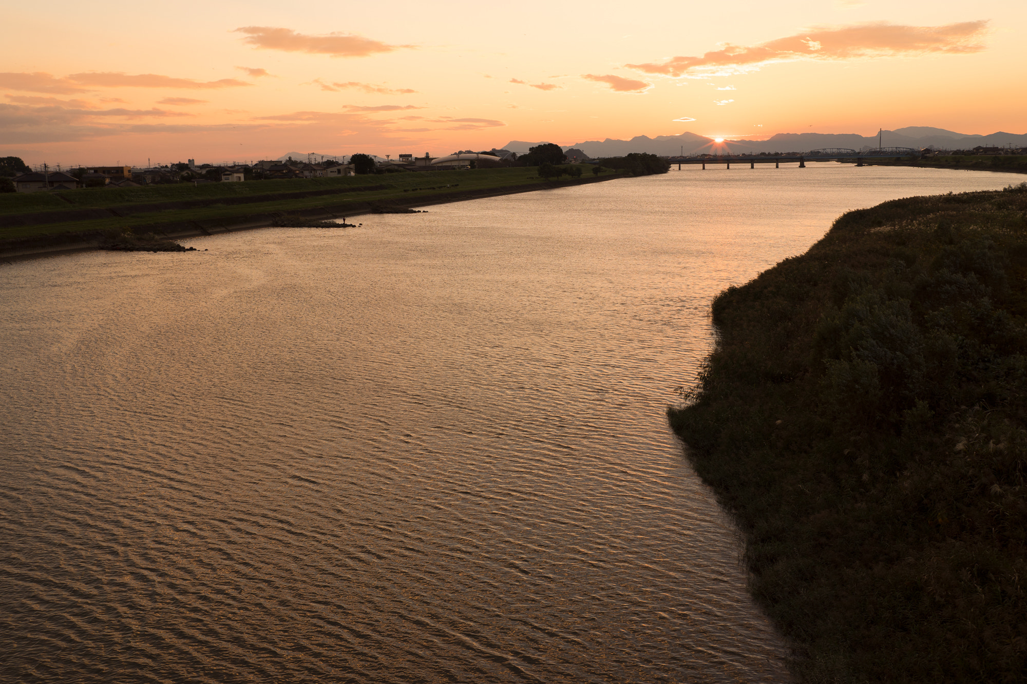 E 35mm F2 sample photo. Kumagawa river and sunset photography