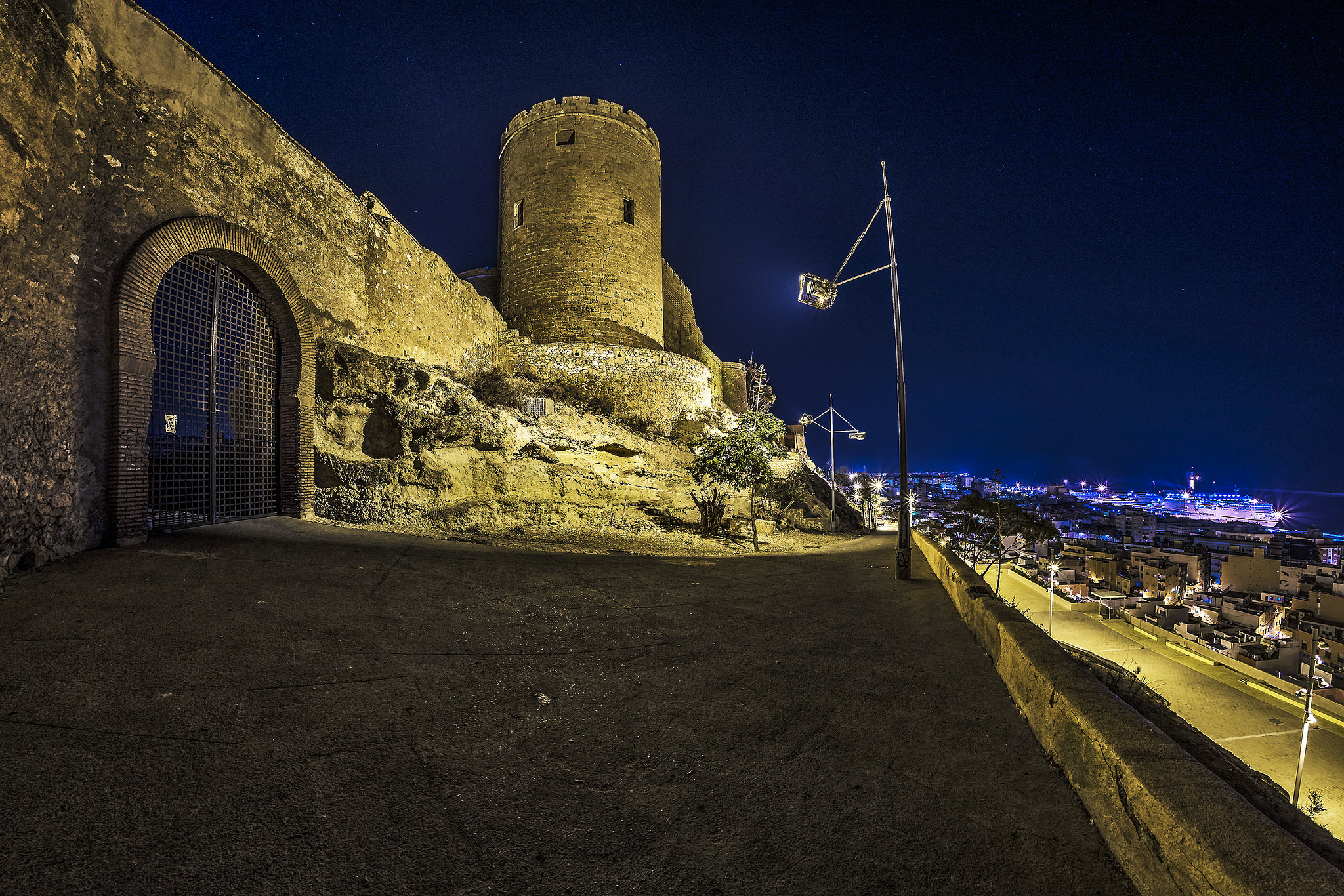 Nikon D750 + Samyang 12mm F2.8 ED AS NCS Fisheye sample photo. Alcazaba of almeria photography