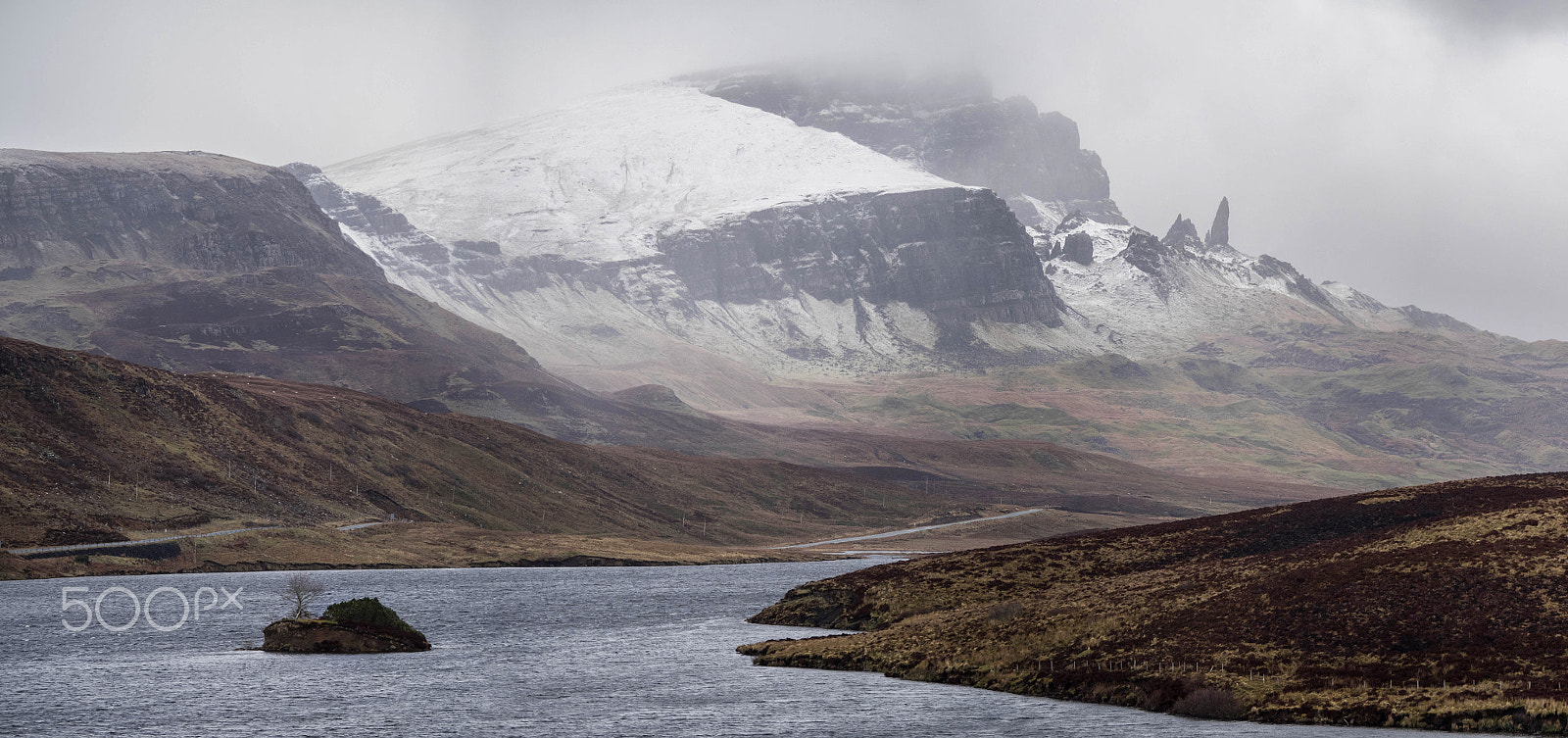 Olympus OM-D E-M1 sample photo. The old man of storr photography