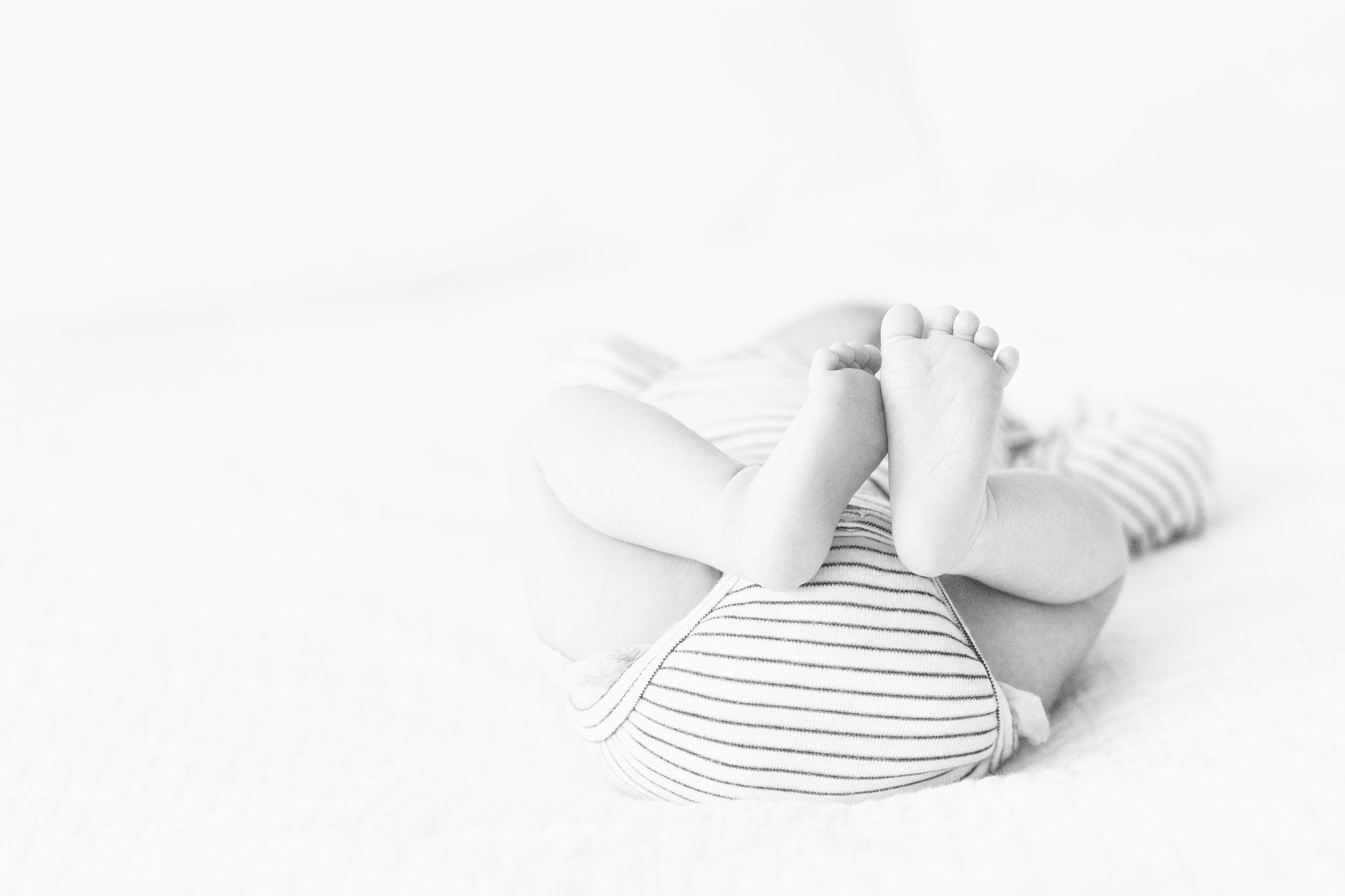 Canon EF 85mm F1.2L II USM sample photo. Feet photography