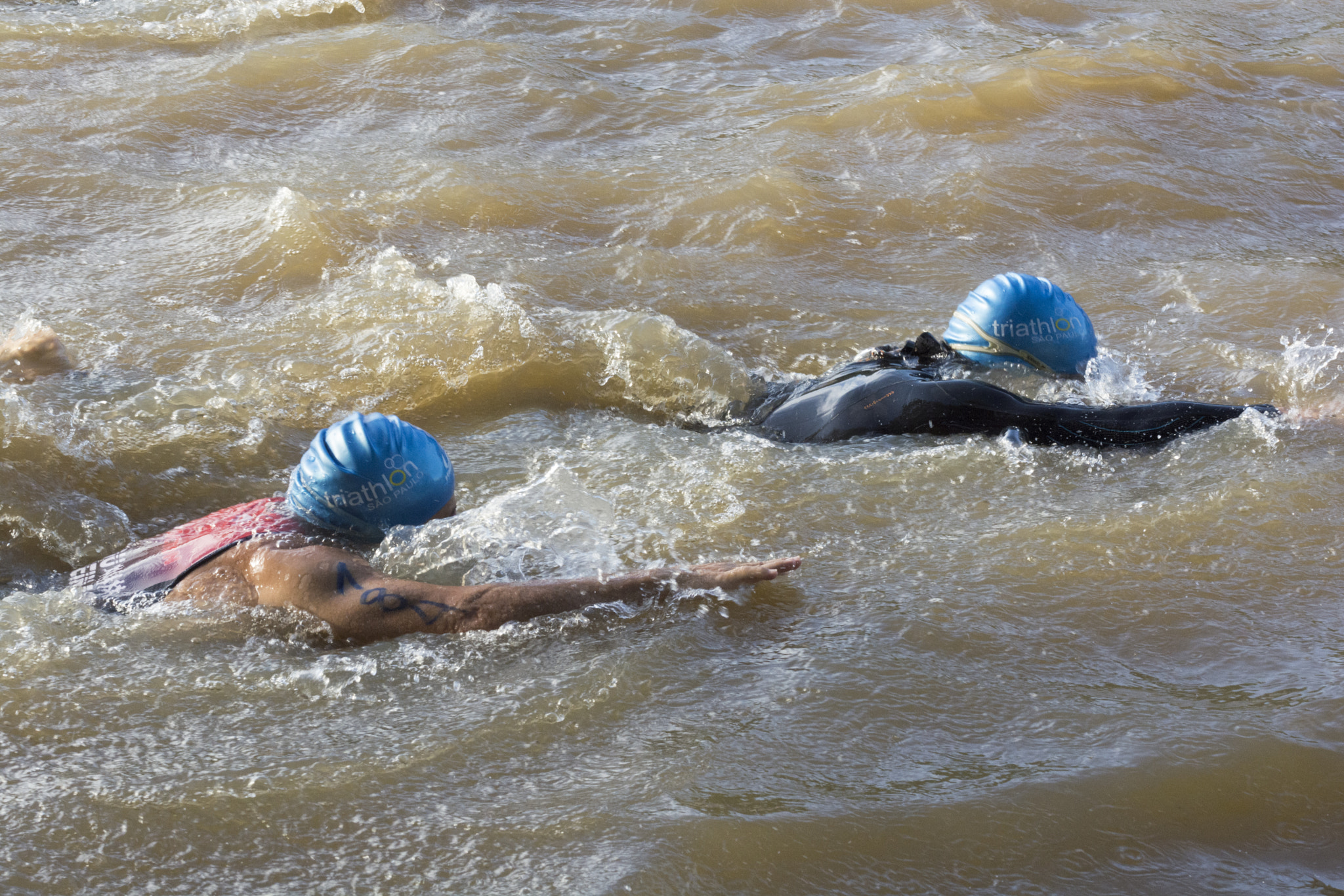 Nikon D5200 + Sigma 70-200mm F2.8 EX DG OS HSM sample photo. Swimming competition - triatlhon photography