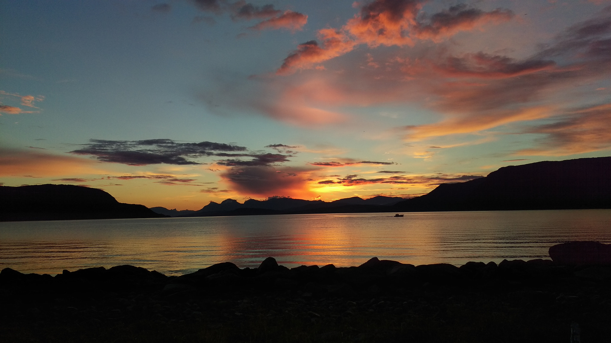 HTC M9 sample photo. Autumn sunset photography