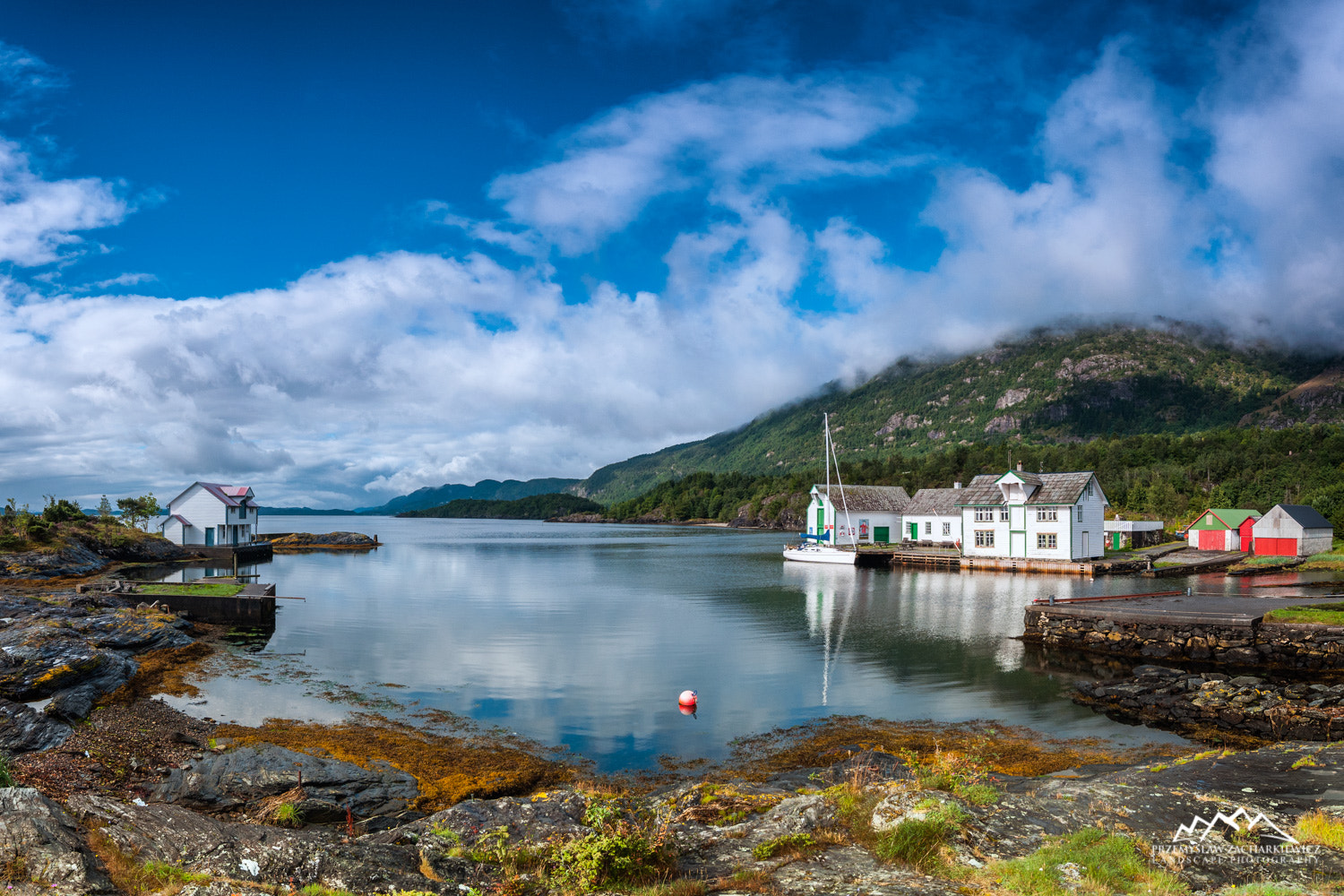 Tokina AT-X Pro 11-16mm F2.8 DX sample photo. Fishing in heaven photography