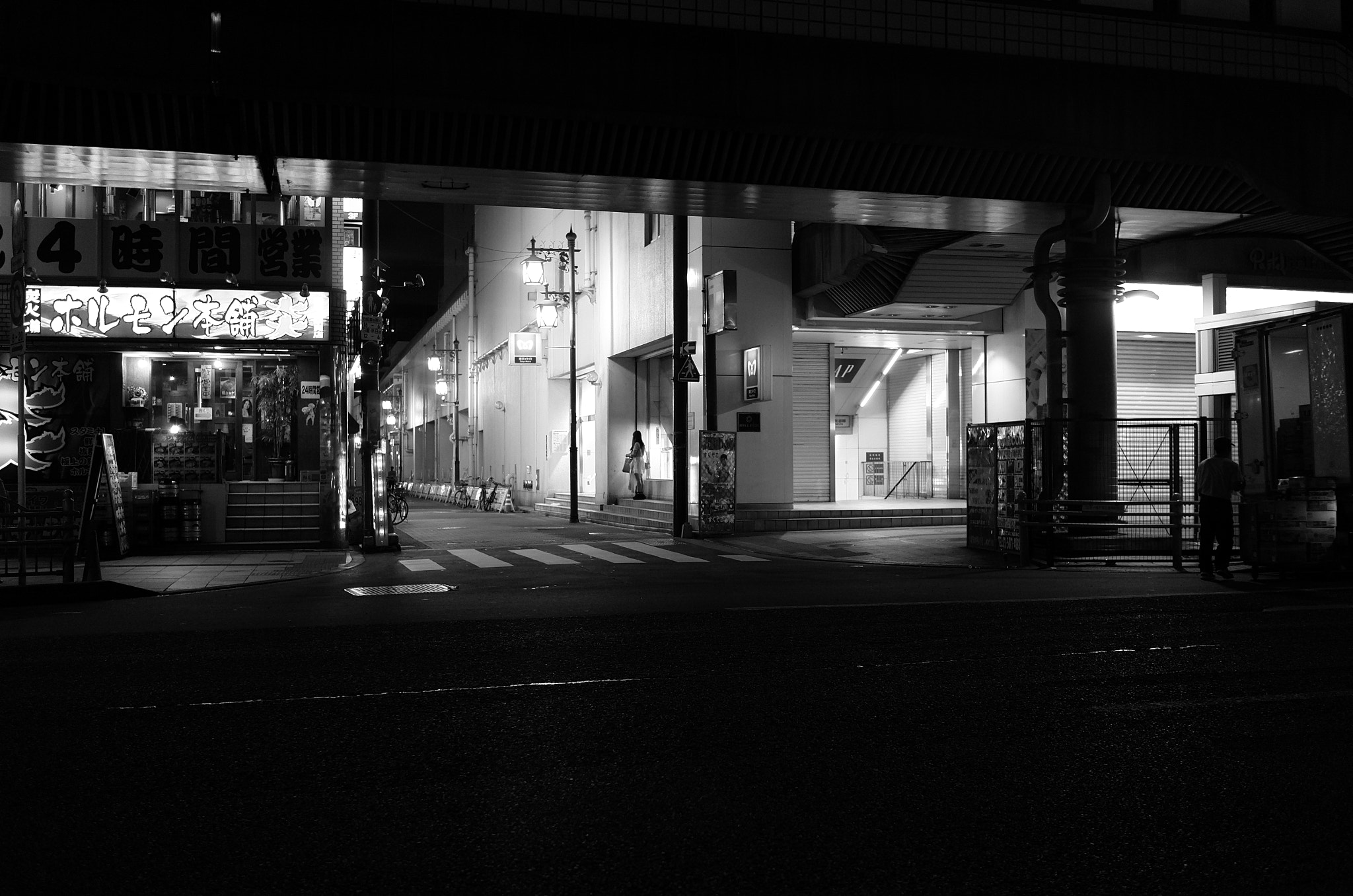 Summicron T 1:2 23 ASPH. sample photo. Ueno street photography