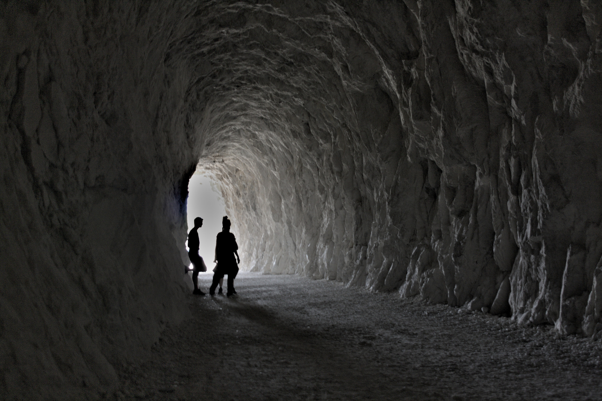 Sigma 18-200mm f/3.5-6.3 DC OS sample photo. Tunnel photography