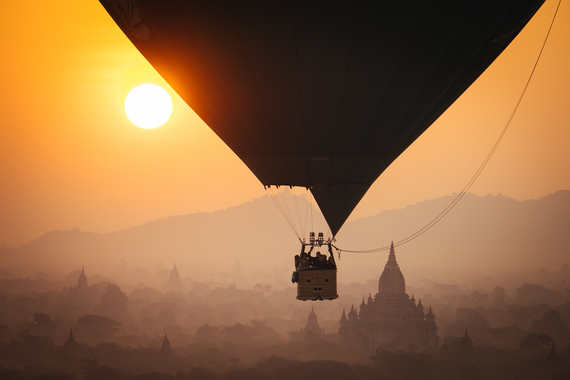 Sony E 55-210mm F4.5-6.3 OSS sample photo. Bagan in the morning photography