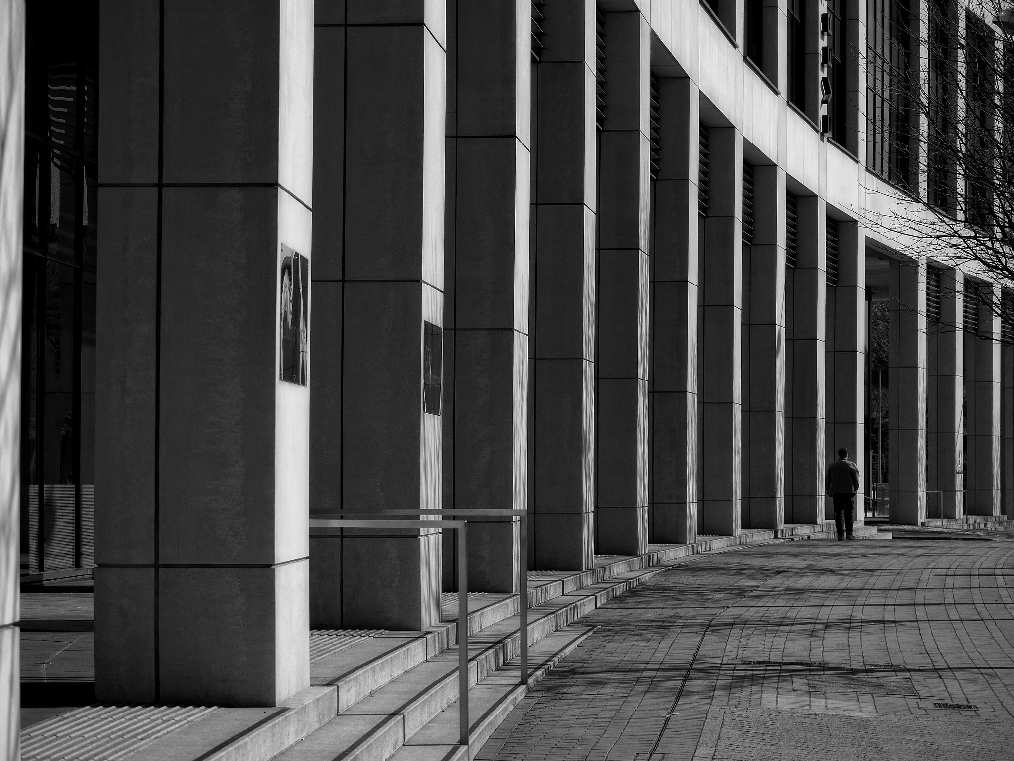 LUMIX G VARIO 35-100/F4.0-5.6 sample photo. Cardiff a photography