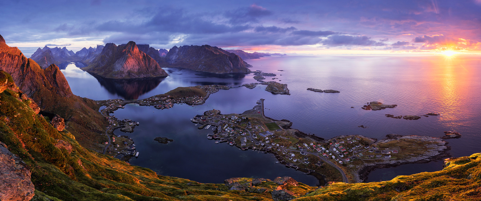 ZEISS Batis 18mm F2.8 sample photo. Lofoten sunrise photography