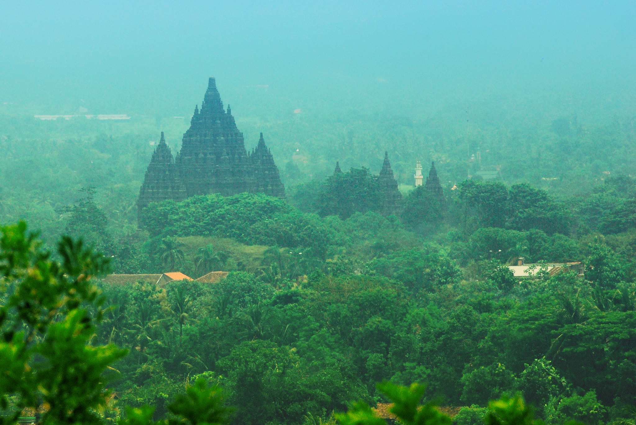 Nikon AF-Nikkor 80-200mm F2.8D ED sample photo. Prambanan temple photography