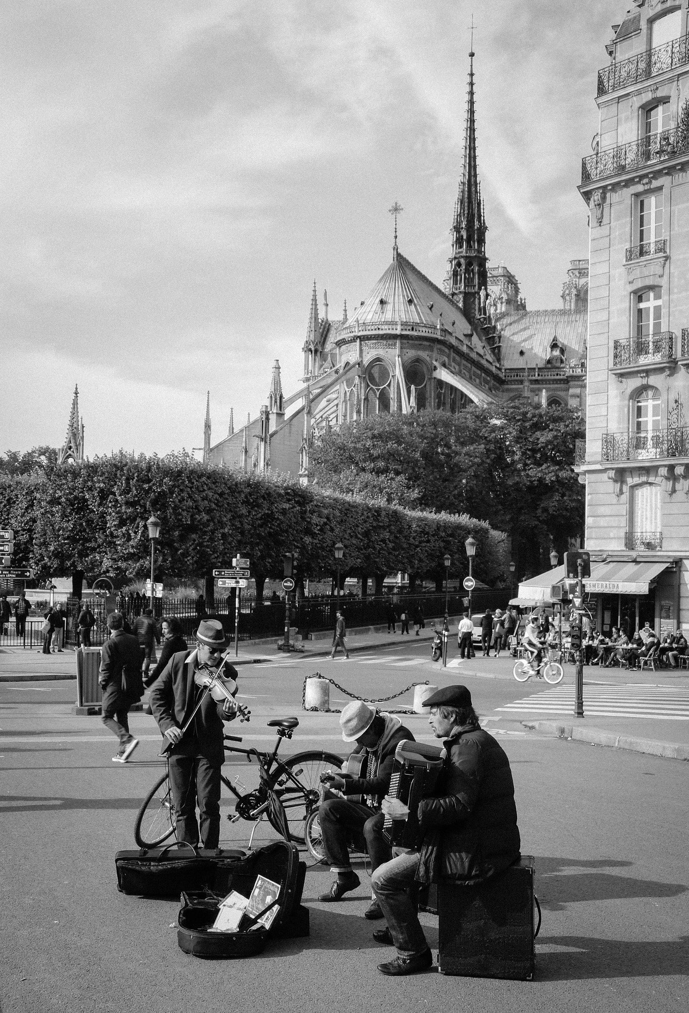 Canon EF-S 17-85mm F4-5.6 IS USM sample photo. That is paris ! photography