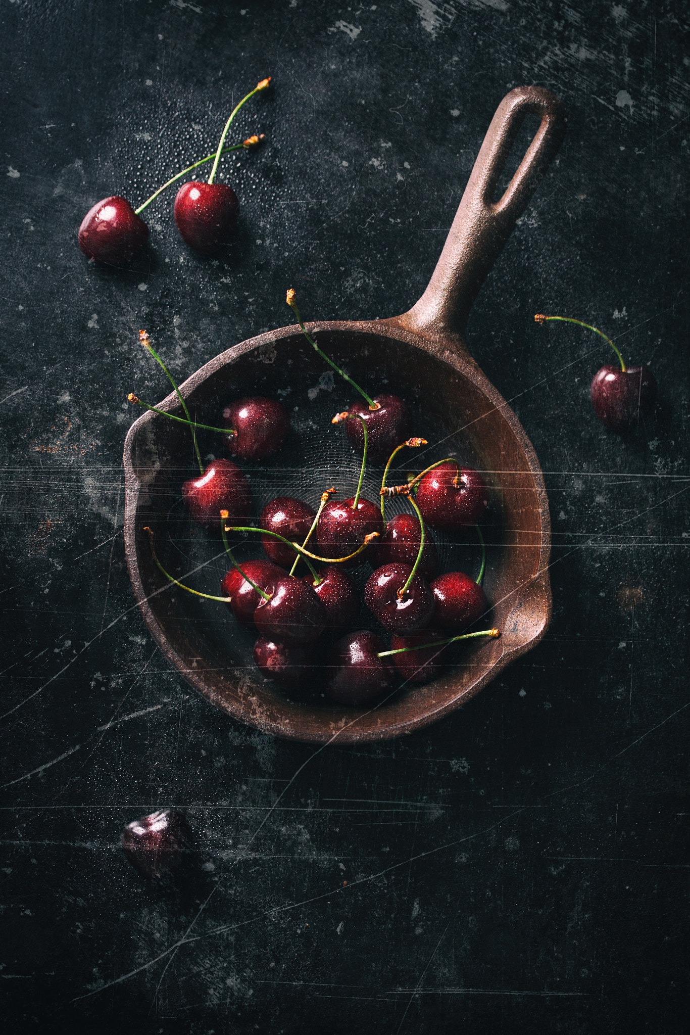 Canon EF-S 60mm F2.8 Macro USM sample photo. Fresh cherries on an old skillet photography