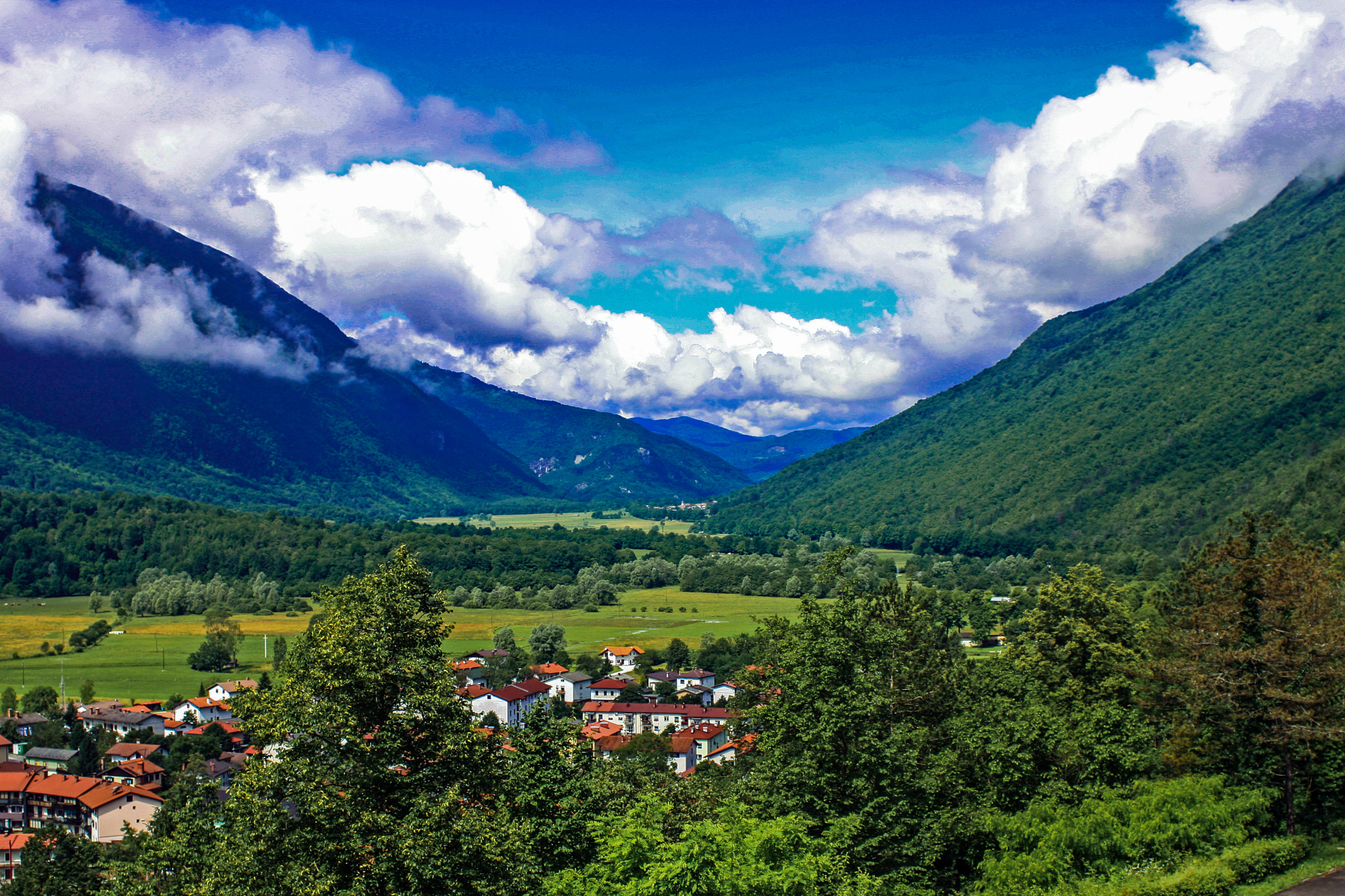 Canon EOS 40D + Canon EF 28-80mm f/2.8-4L sample photo. Soča river valley in solvenia photography