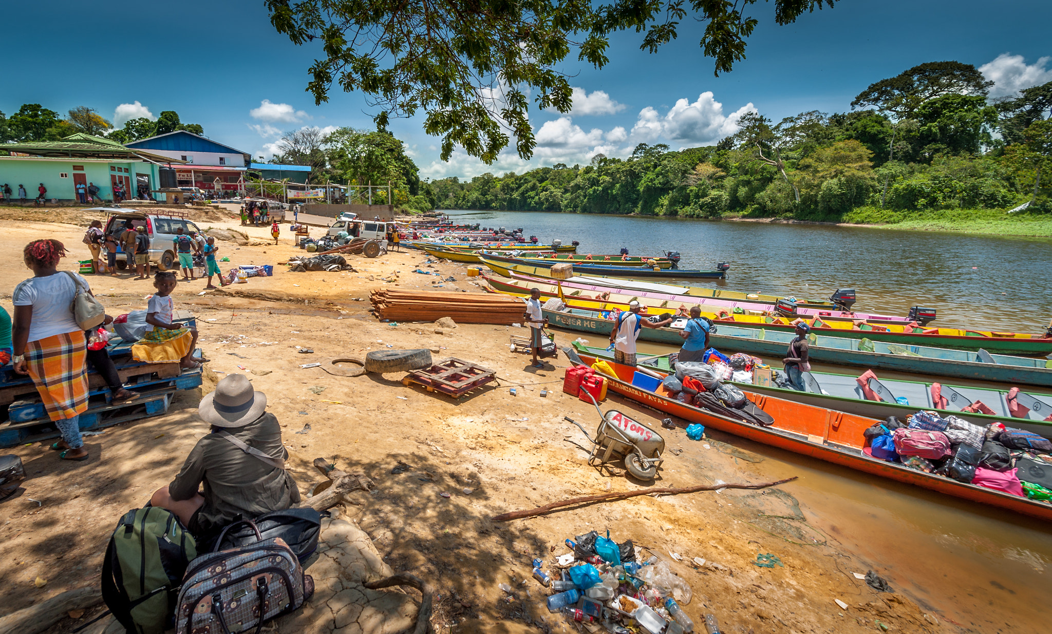 Samyang 14mm F2.8 ED AS IF UMC sample photo. Depature point to the jungle photography