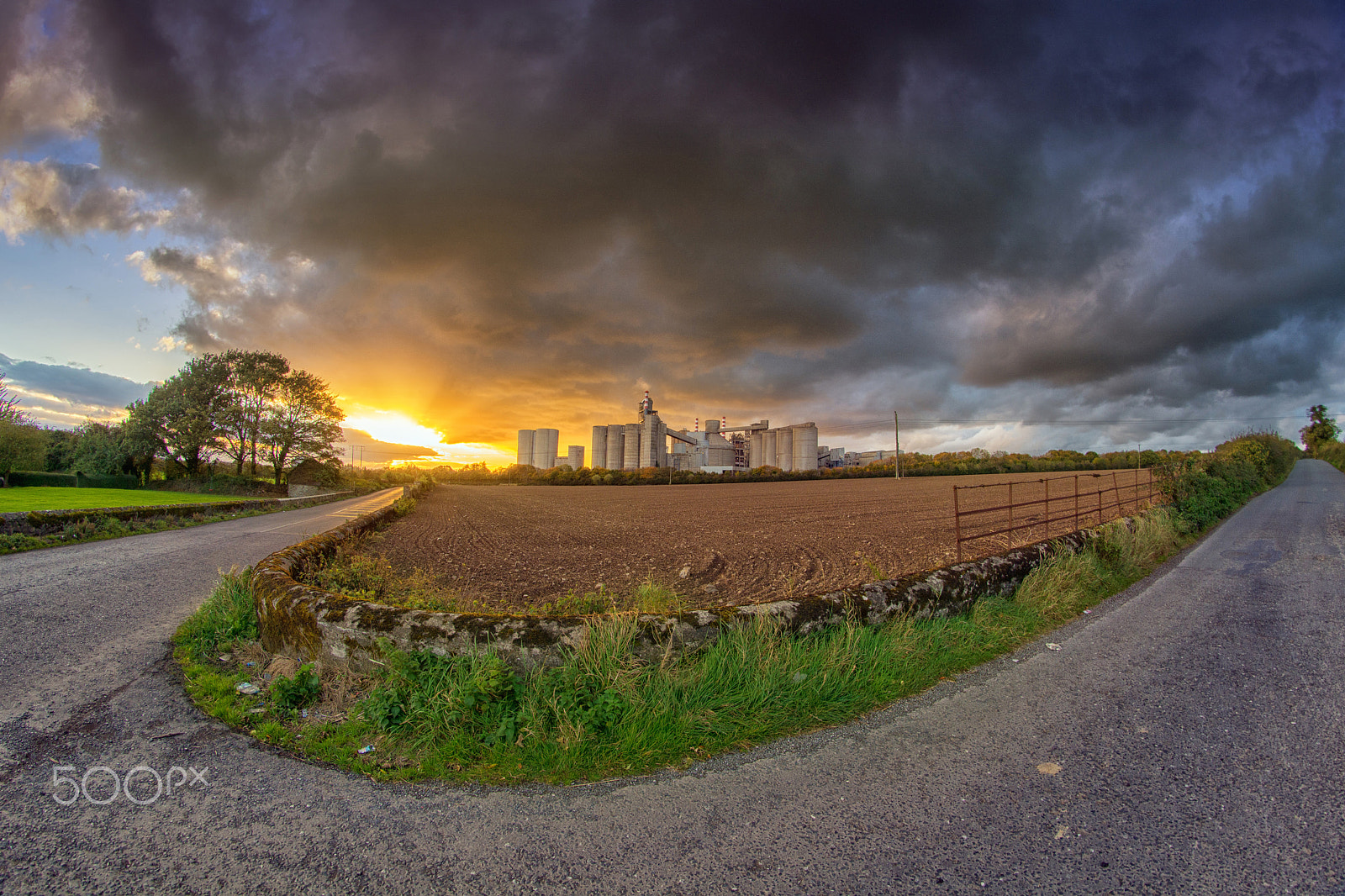 Samyang 8mm F3.5 Aspherical IF MC Fisheye sample photo. Sunset at platin photography