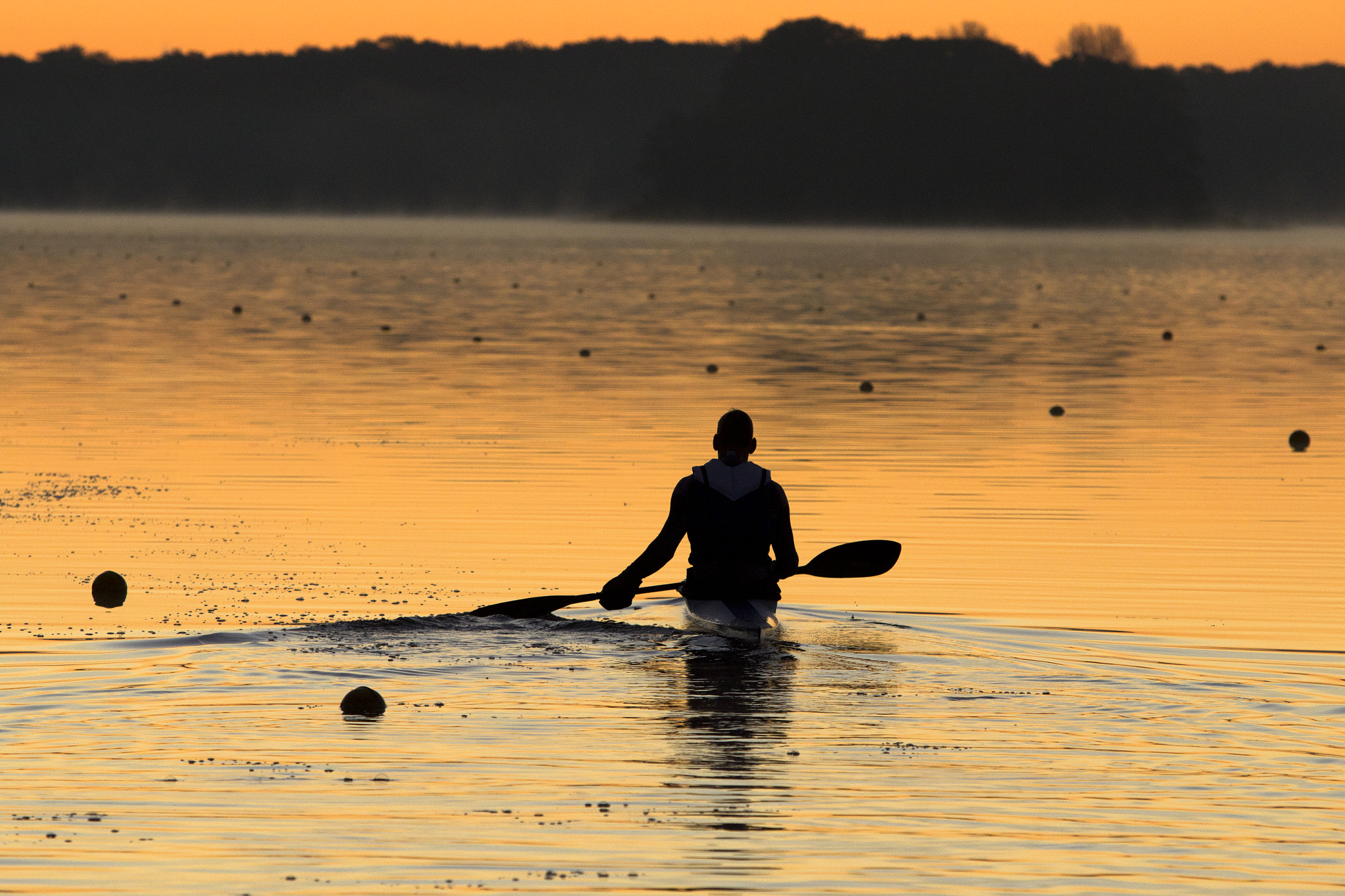 Canon EF 70-200mm F2.8L USM sample photo. Padling in sunrise photography