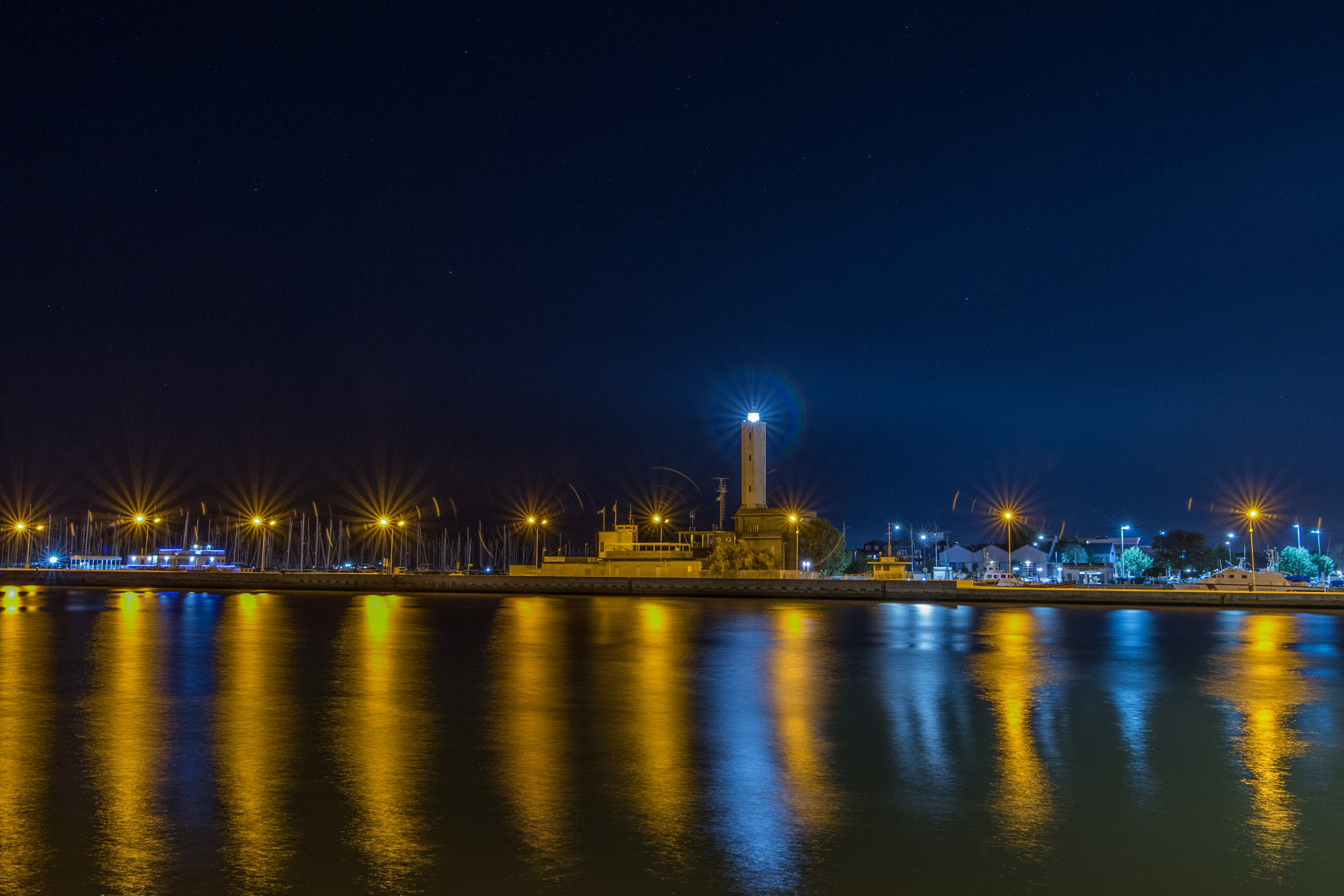 Tokina AT-X 16-28mm F2.8 Pro FX sample photo. Il faro photography