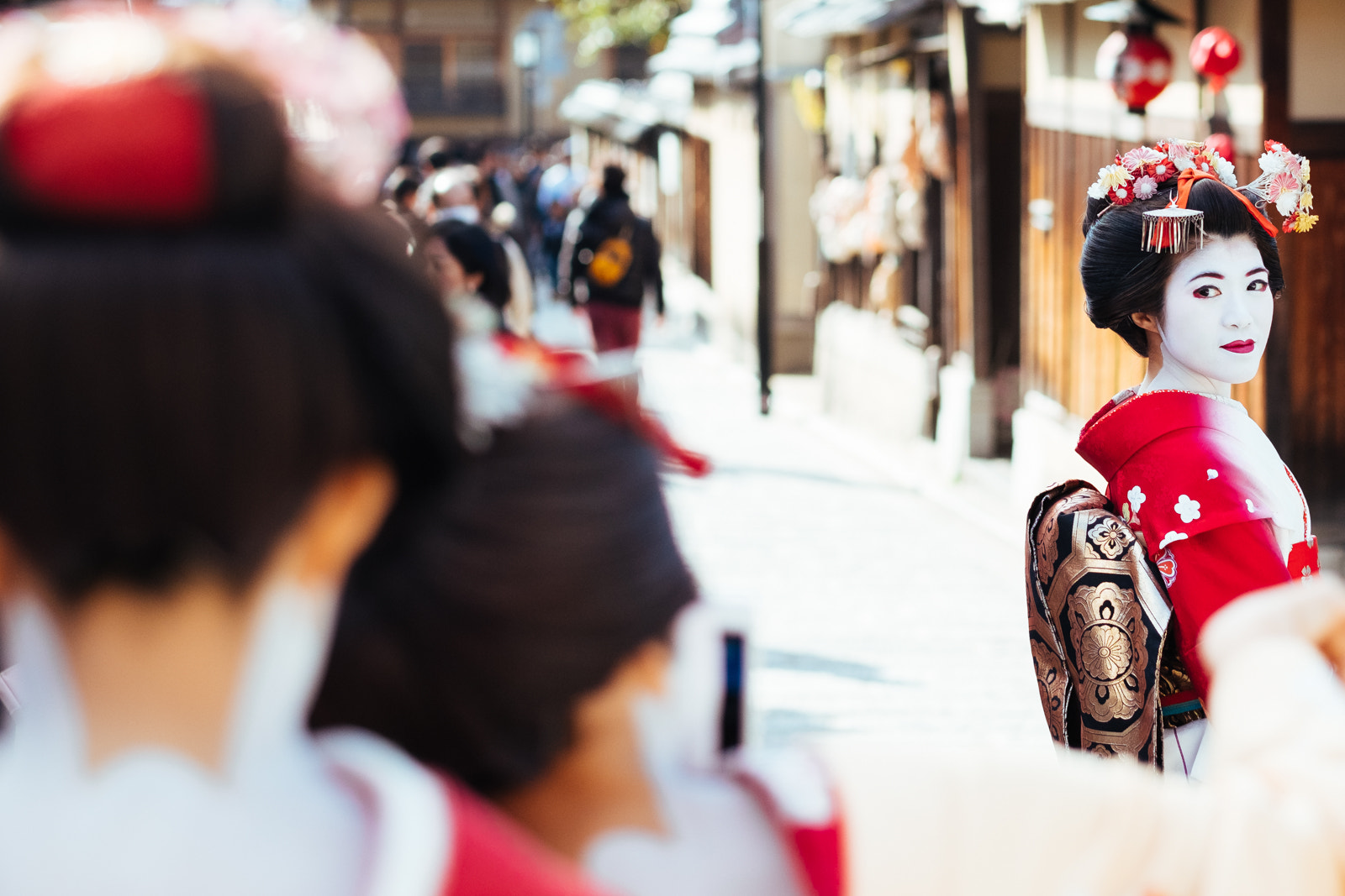 Fujifilm X-Pro2 + Fujifilm XF 56mm F1.2 R APD sample photo. Geisha photography