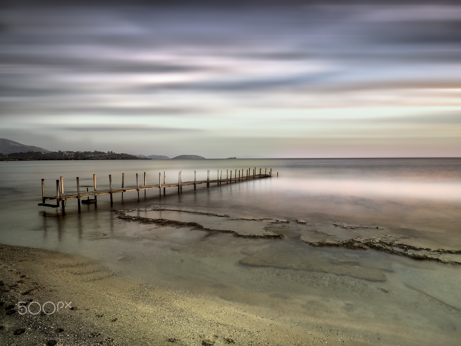 Olympus OM-D E-M1 + OLYMPUS M.9-18mm F4.0-5.6 sample photo. Autumn  thoughts at the marine photography