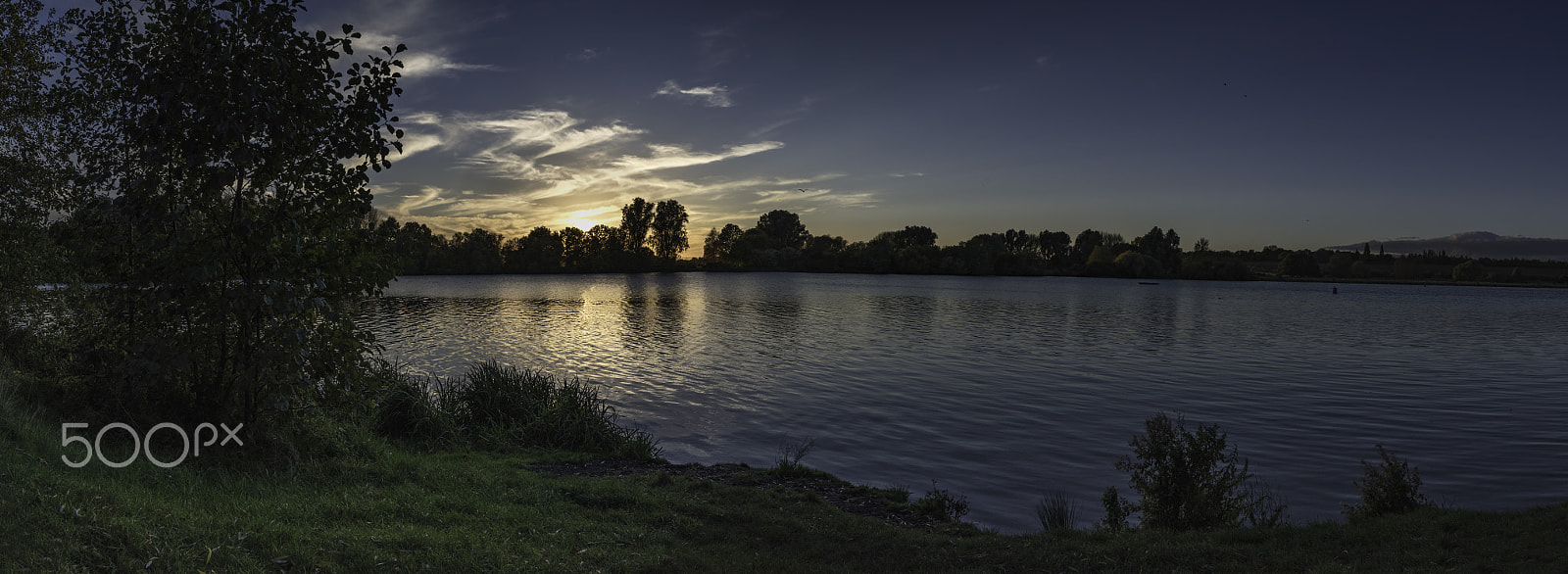 Nikon D5500 sample photo. Lakeside sunset photography