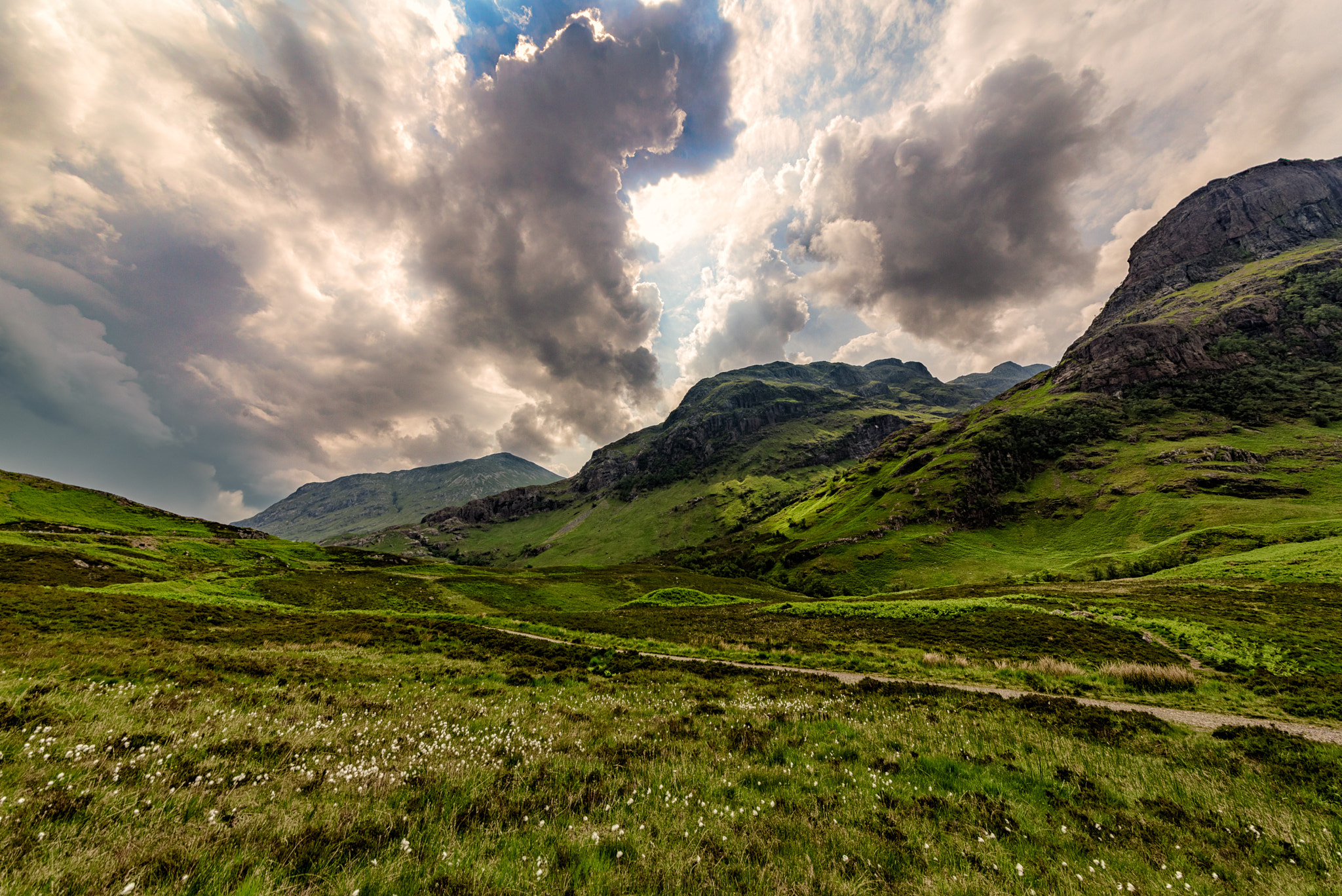 Sigma 12-24mm F4.5-5.6 II DG HSM sample photo. The three sisters (glencoe)  photography