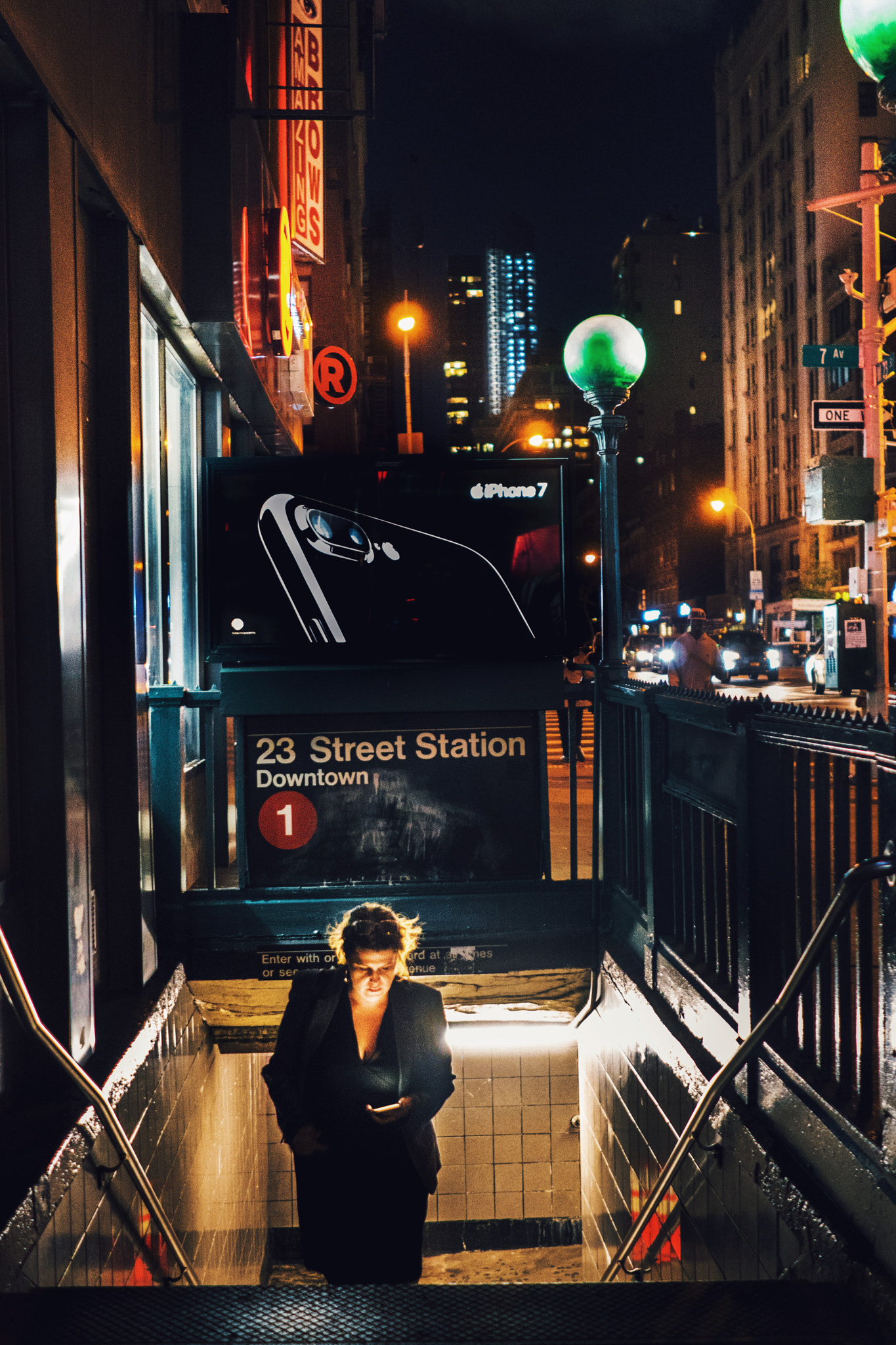 Sony a6300 + Sony FE 28mm F2 sample photo. Subway in nyc photography