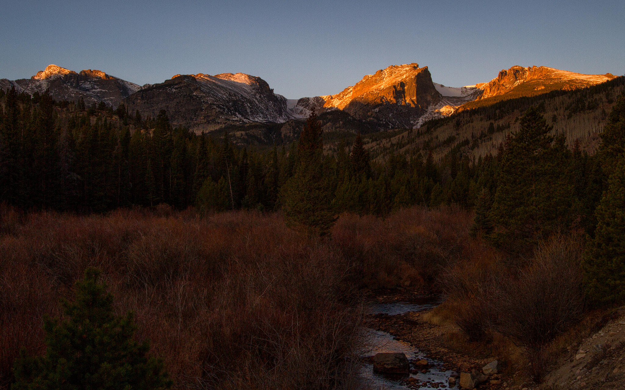 Canon EOS 7D + Canon EF 16-35mm F2.8L USM sample photo. Sunrise on storm pass photography